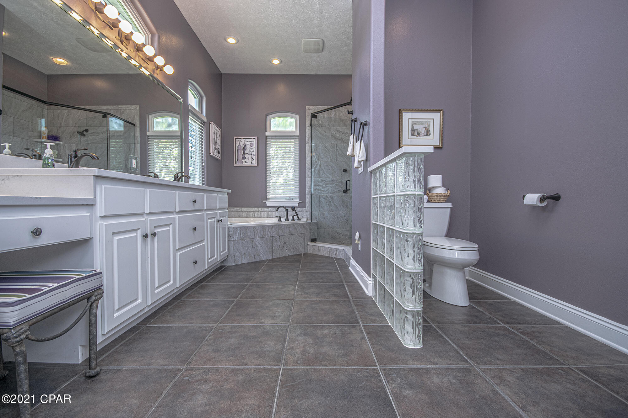 Dolphin Bay Ph II - Residential