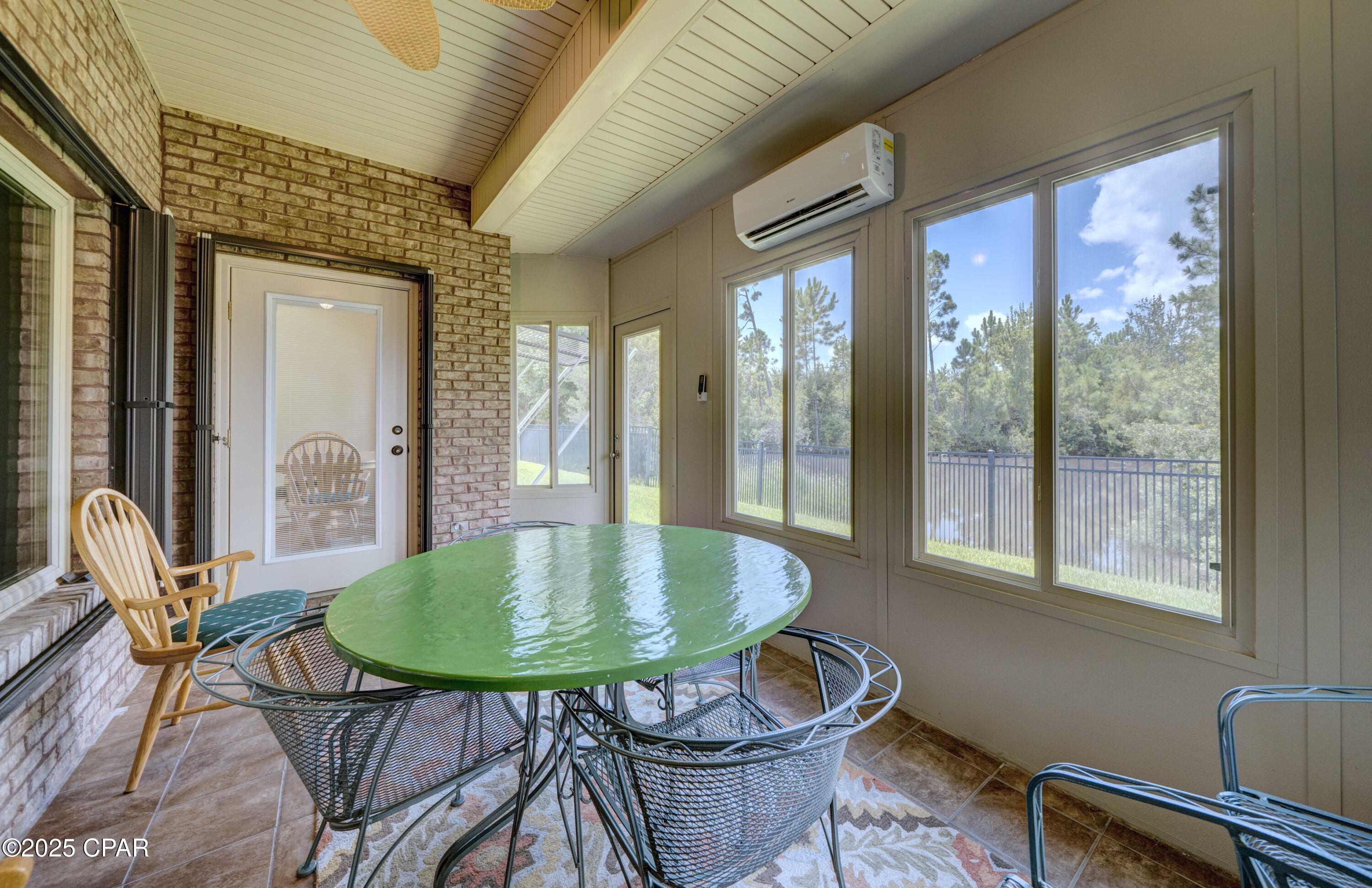 College Oaks - Residential