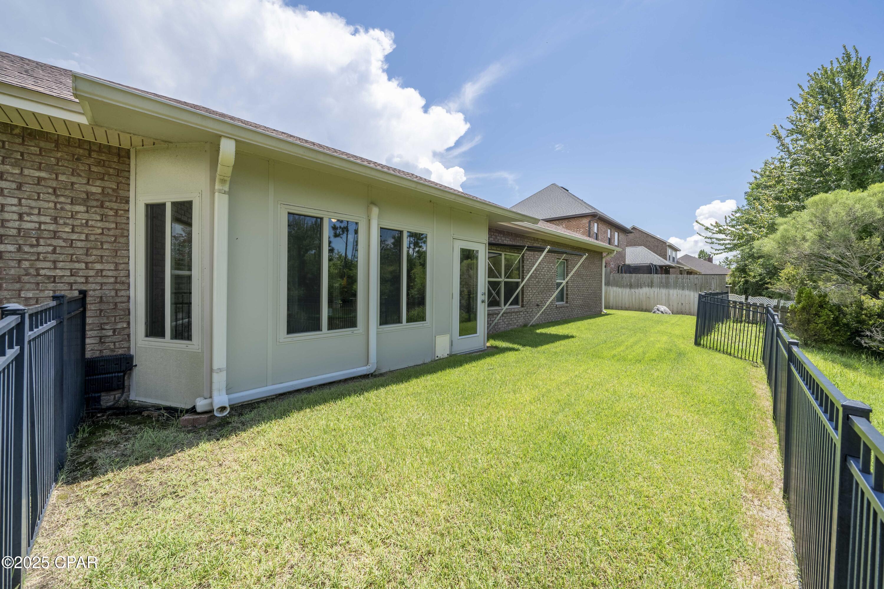 College Oaks - Residential