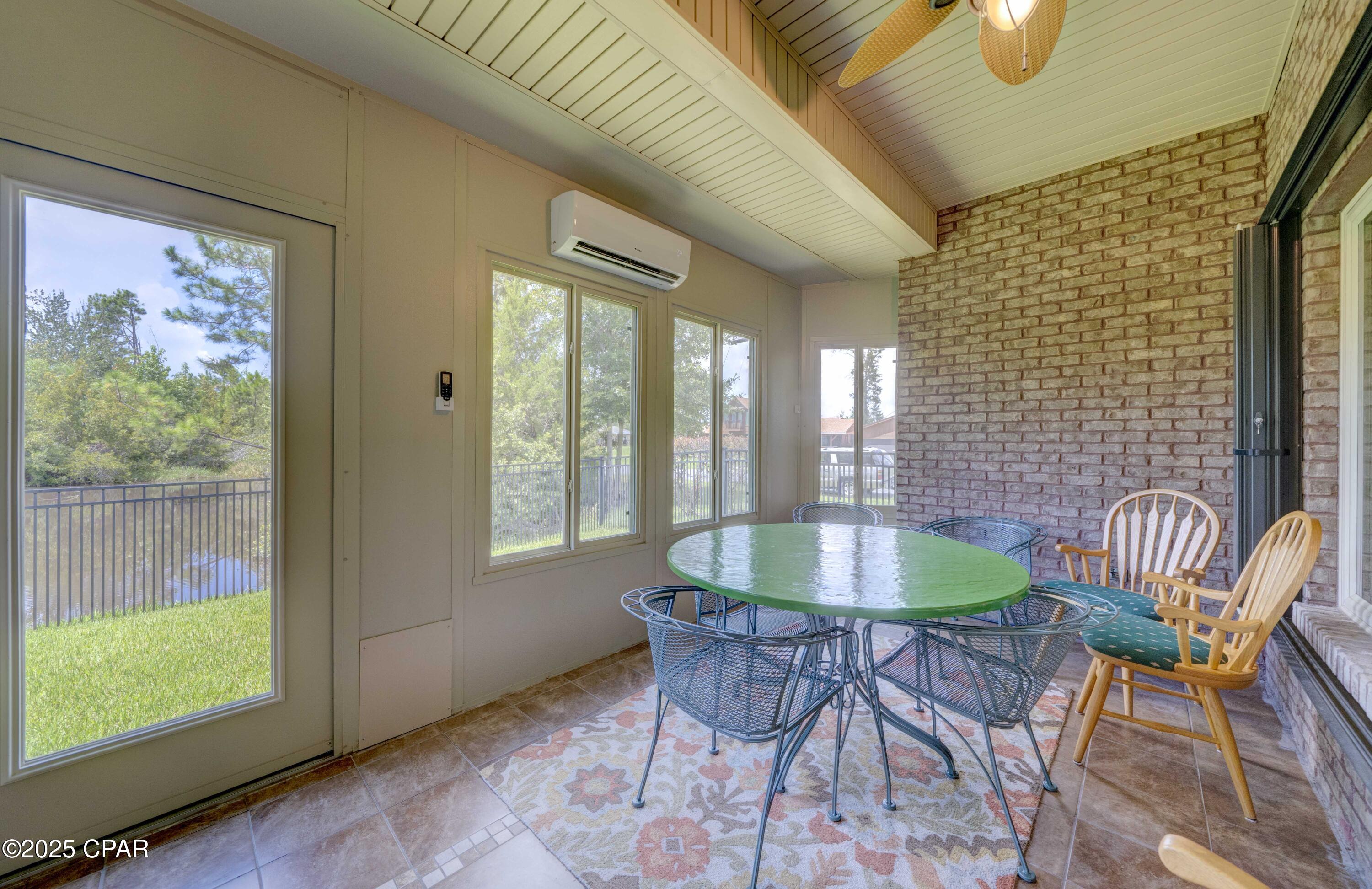 College Oaks - Residential