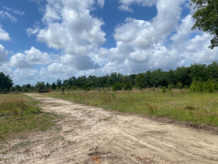 Beautiful 18.75 acres on a paved road in Jackson county. With NO deed restrictions, this land is perfect for your dream home and even cattle and horses. Quiet living at its best!!!



Property has a brand new well drilled 6/16/21