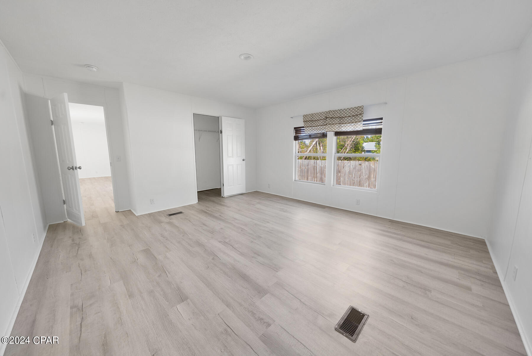 [No Recorded Subdiv] - Residential Lease