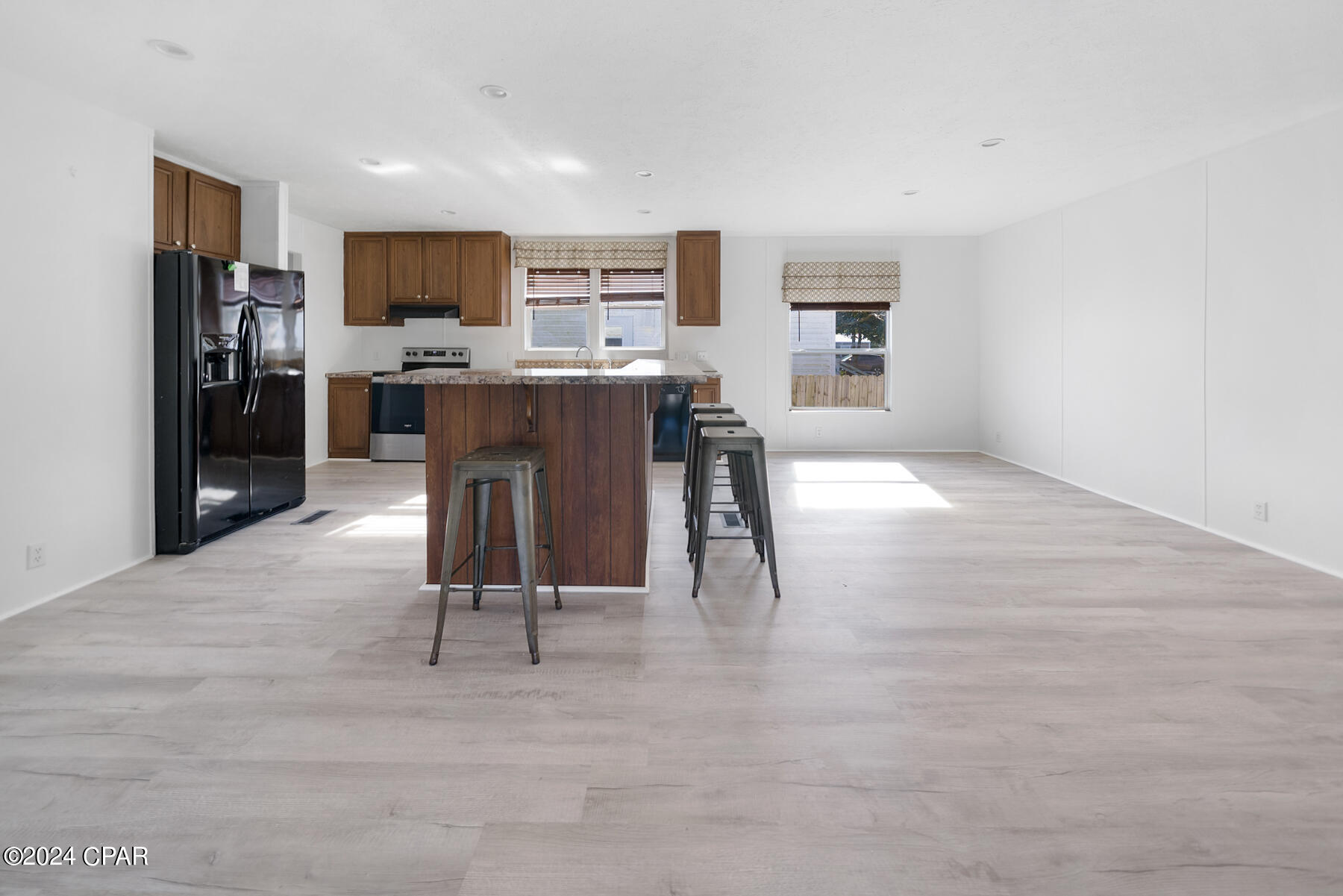 [No Recorded Subdiv] - Residential Lease