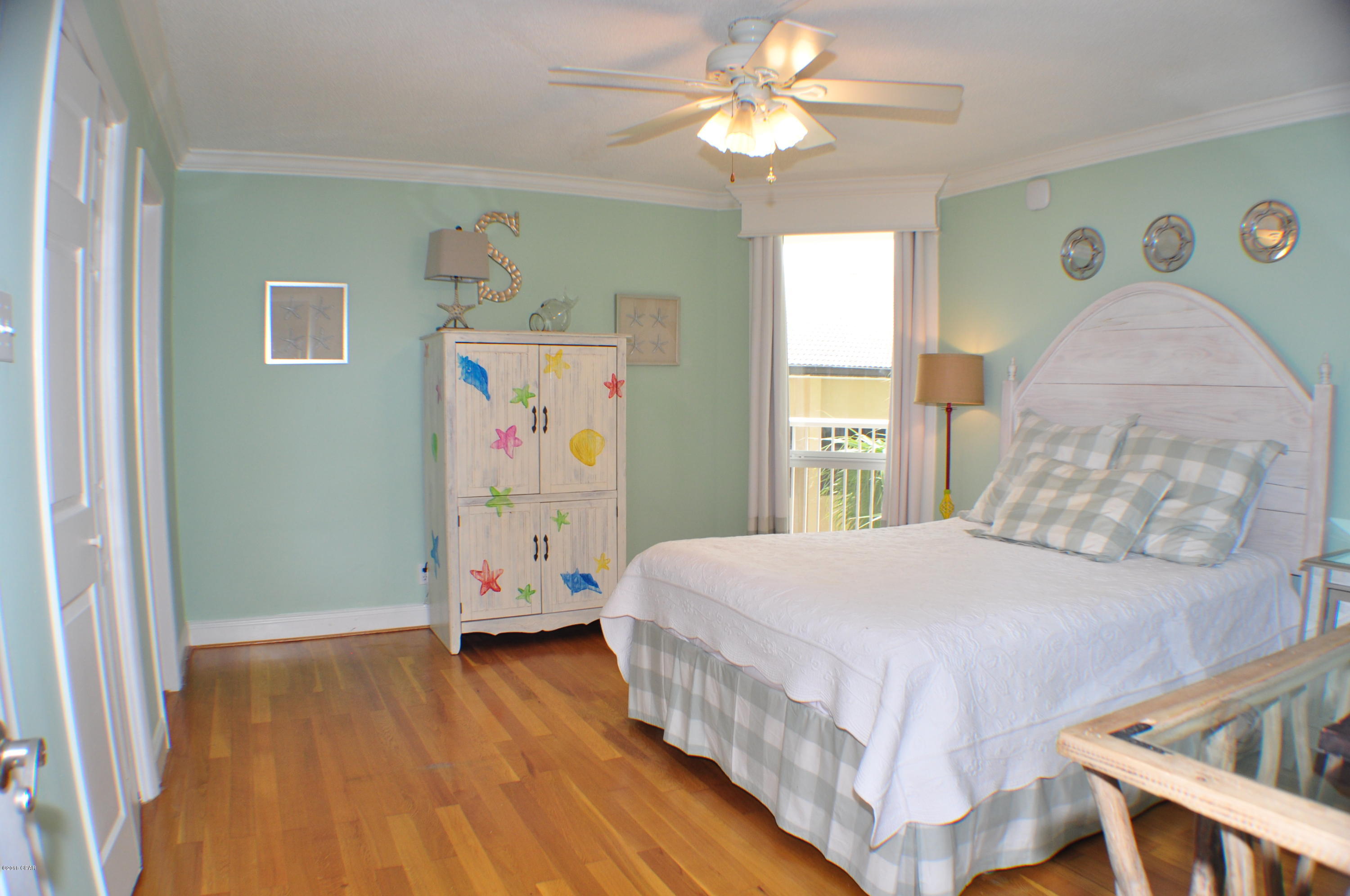 Pelican Walk - Residential