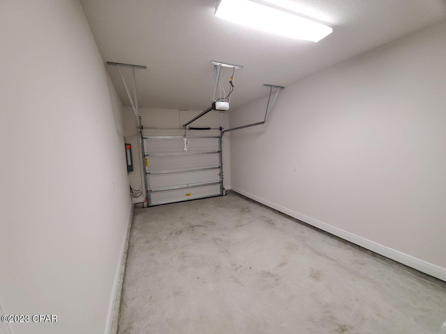 Hathaway Townhomes - Residential Lease