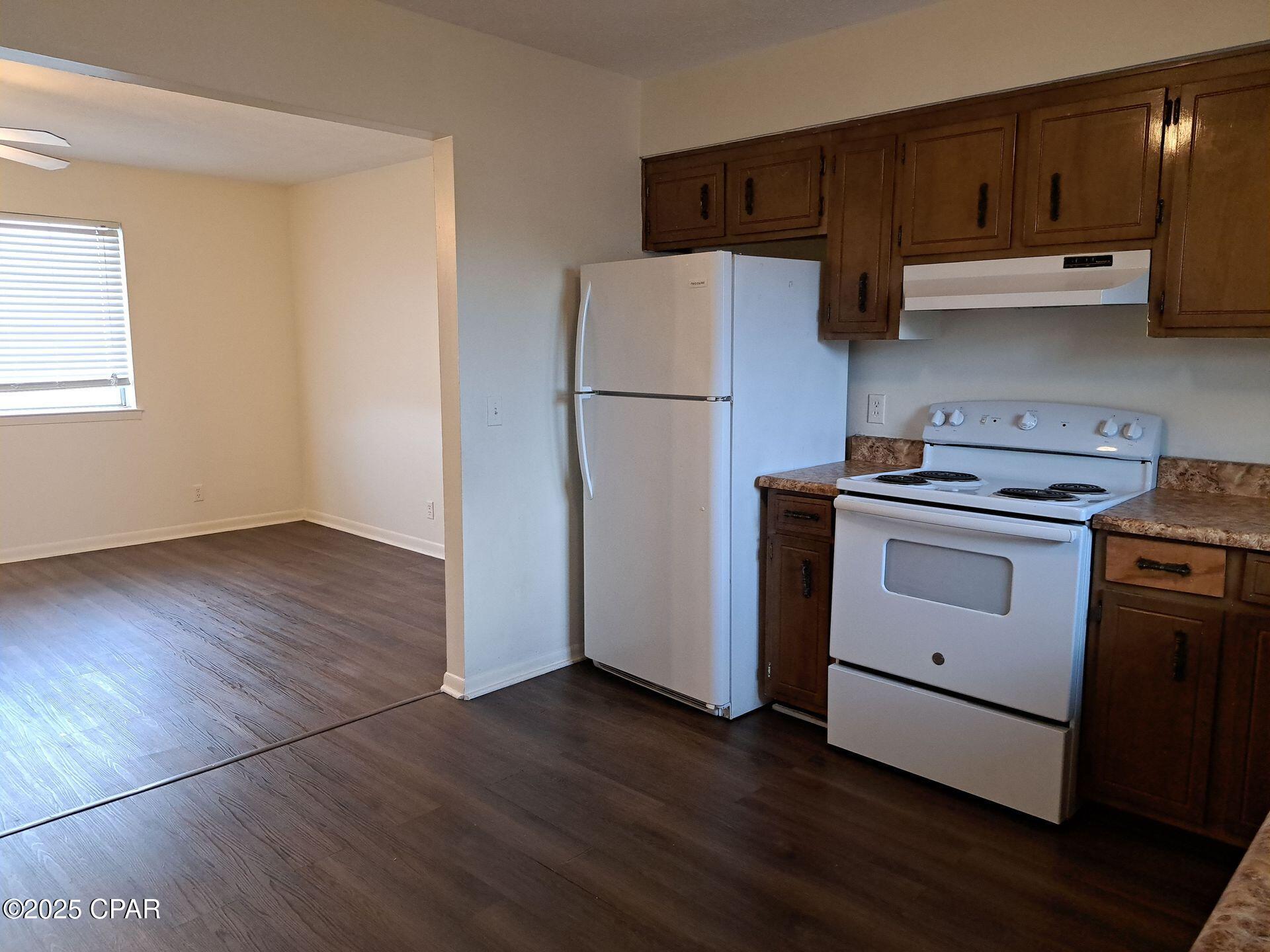 [No Recorded Subdiv] - Residential Lease