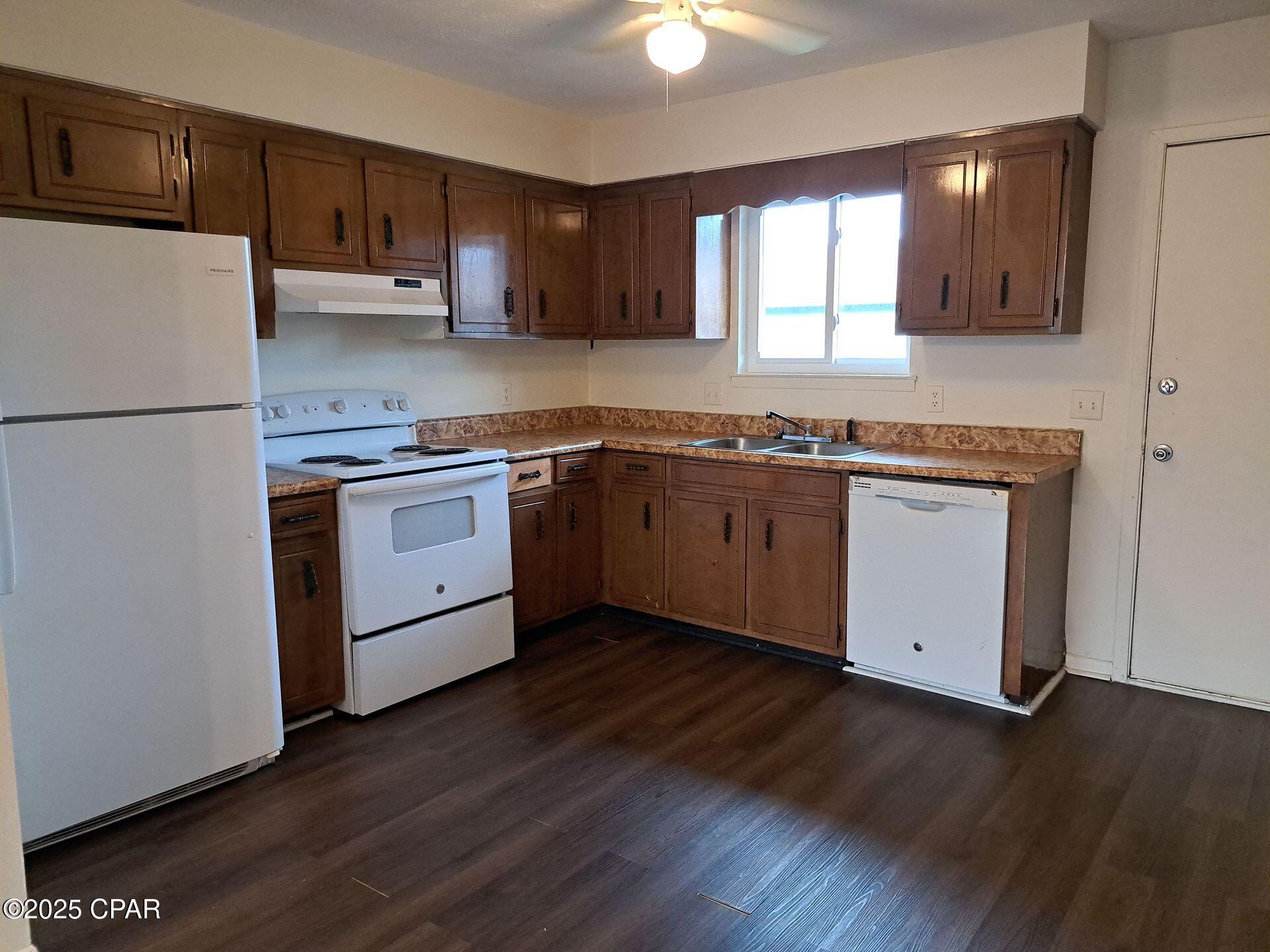 [No Recorded Subdiv] - Residential Lease