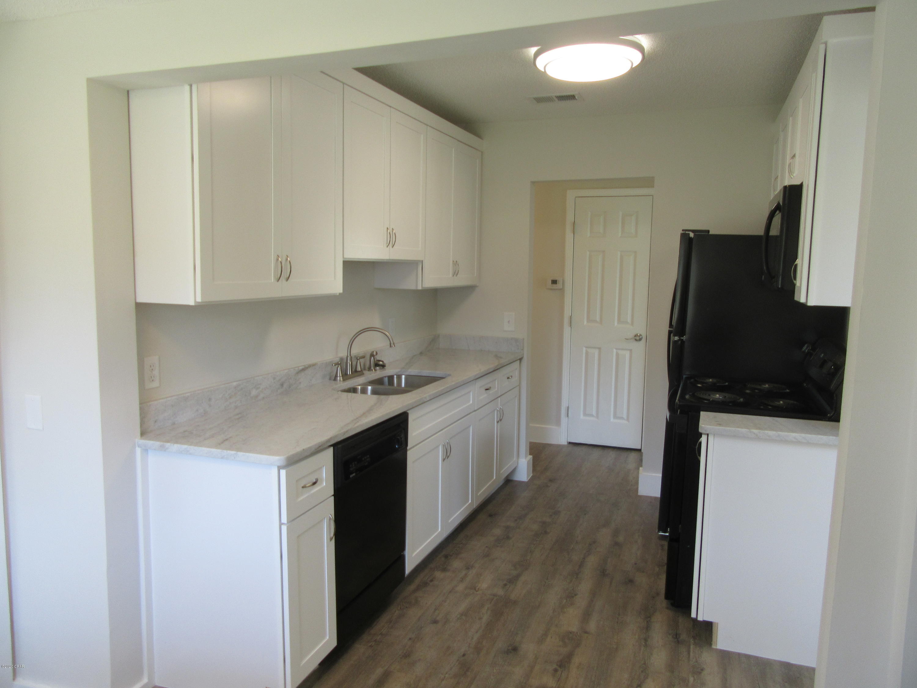 [No Recorded Subdiv] - Residential Lease