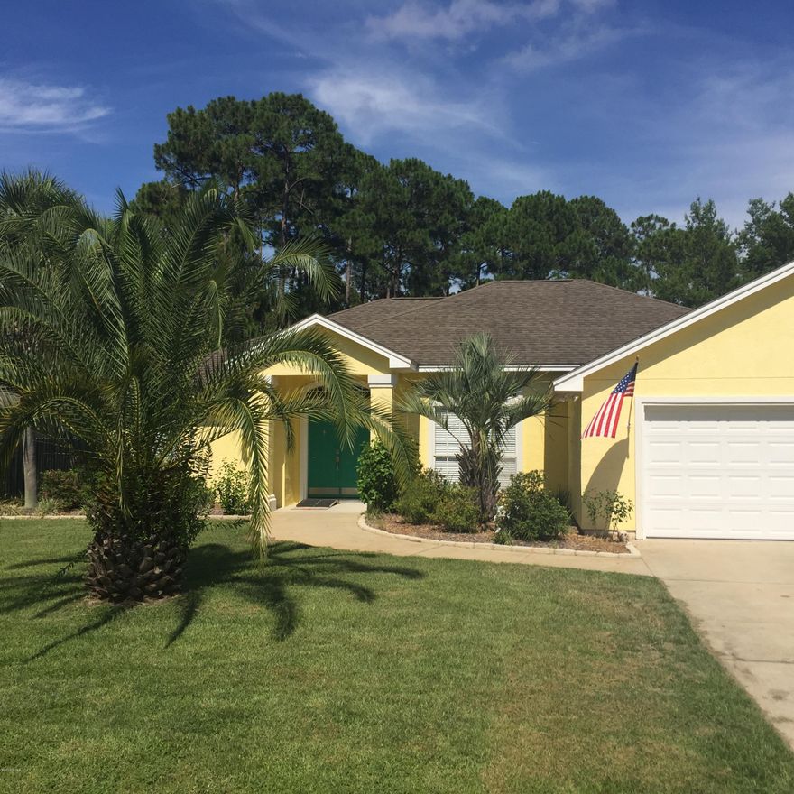 This beautiful home is located in the coveted Hidden Pines neighborhood. With a walking path to Bay District Schools best elementary school, an in ground pool, and brand new customs kitchen and floors....this house is ideal for any family.