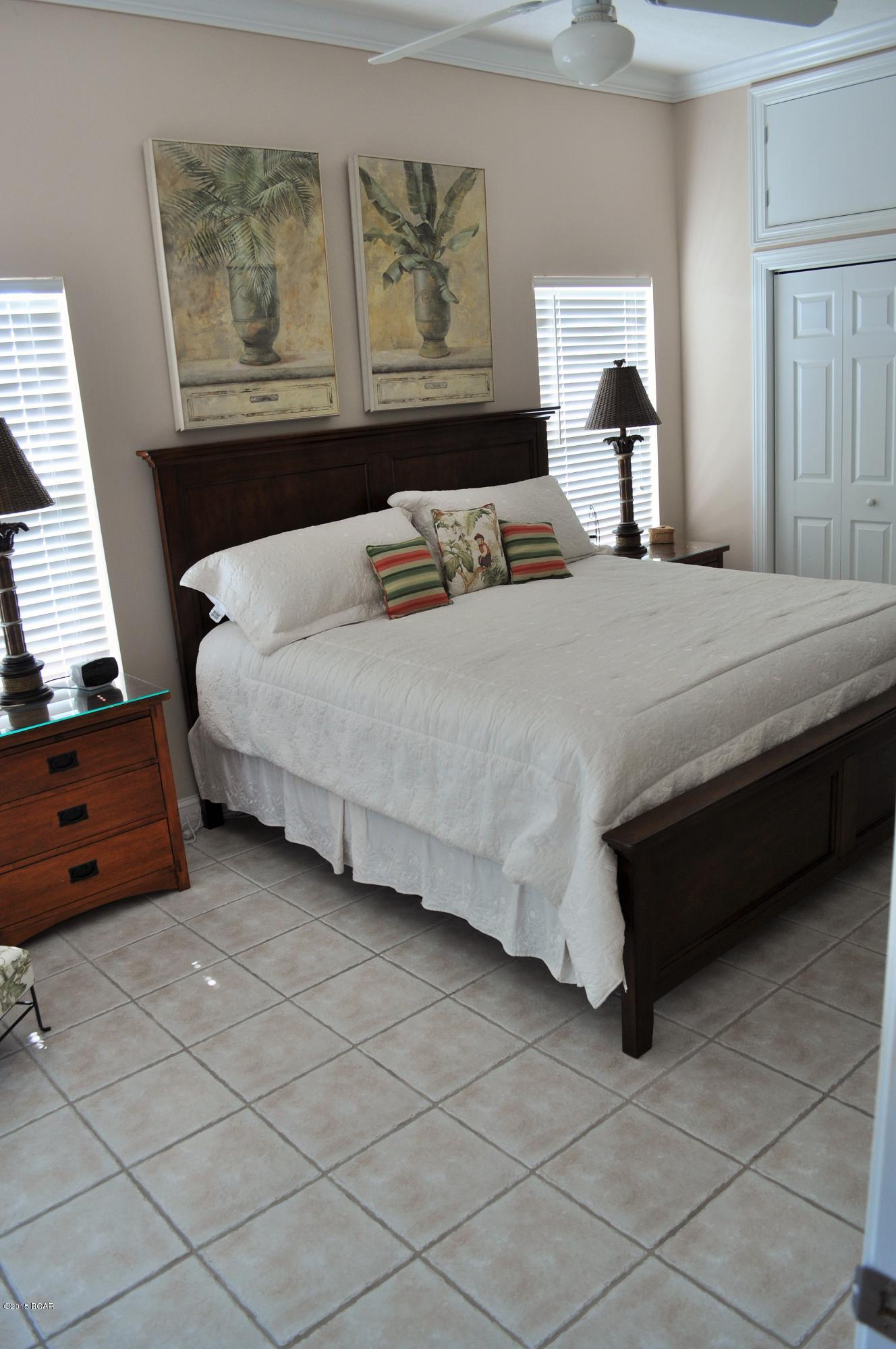 Jamaican Lake Condos - Residential