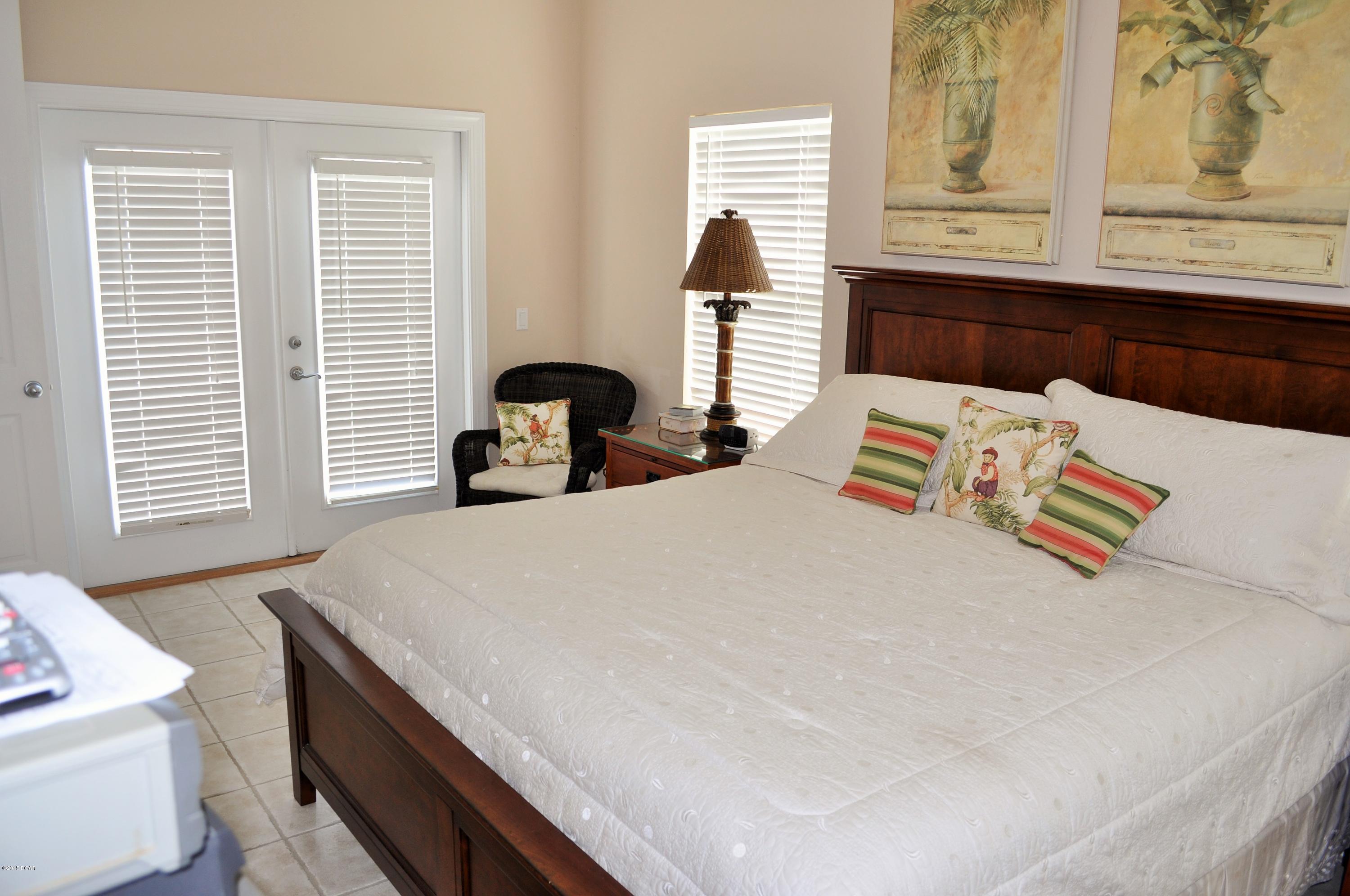 Jamaican Lake Condos - Residential