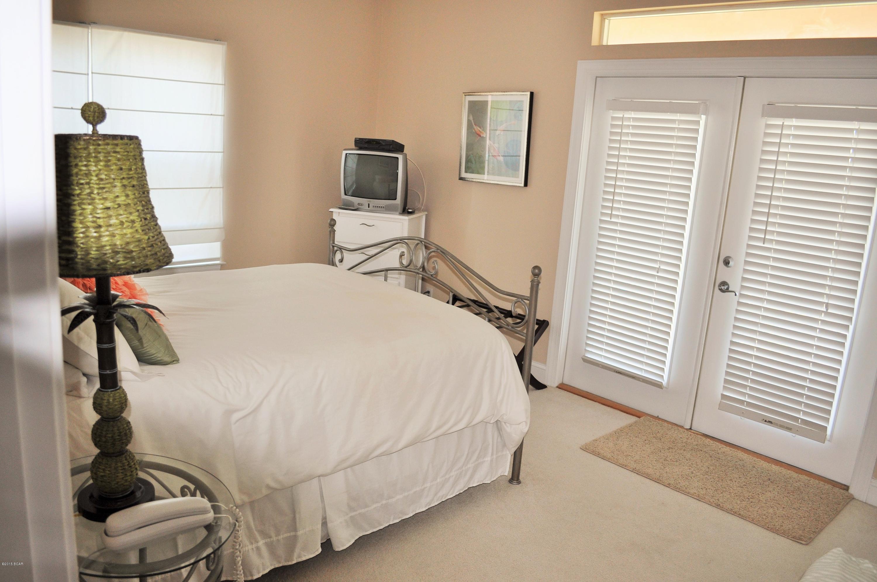 Jamaican Lake Condos - Residential