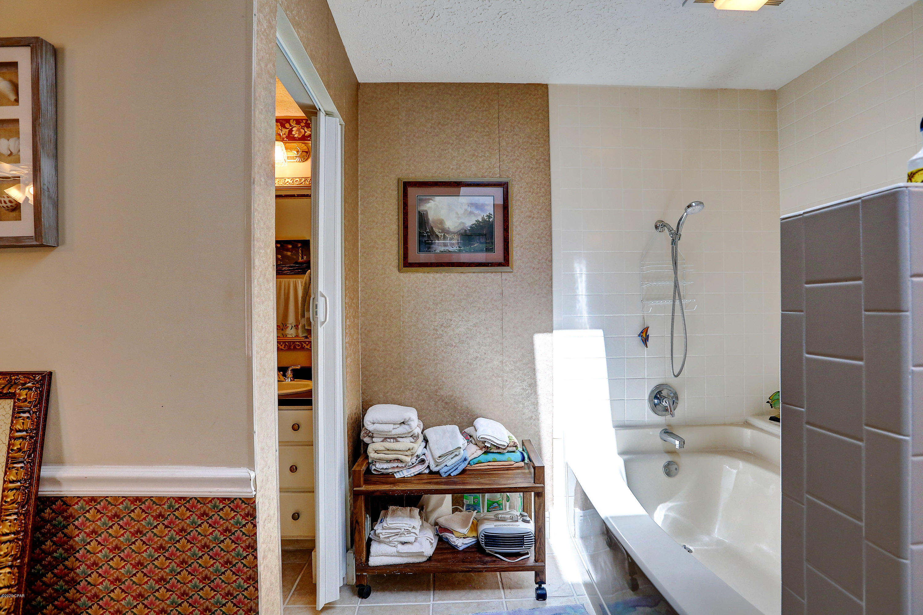 Baywood Shores Est Unit 5 - Residential