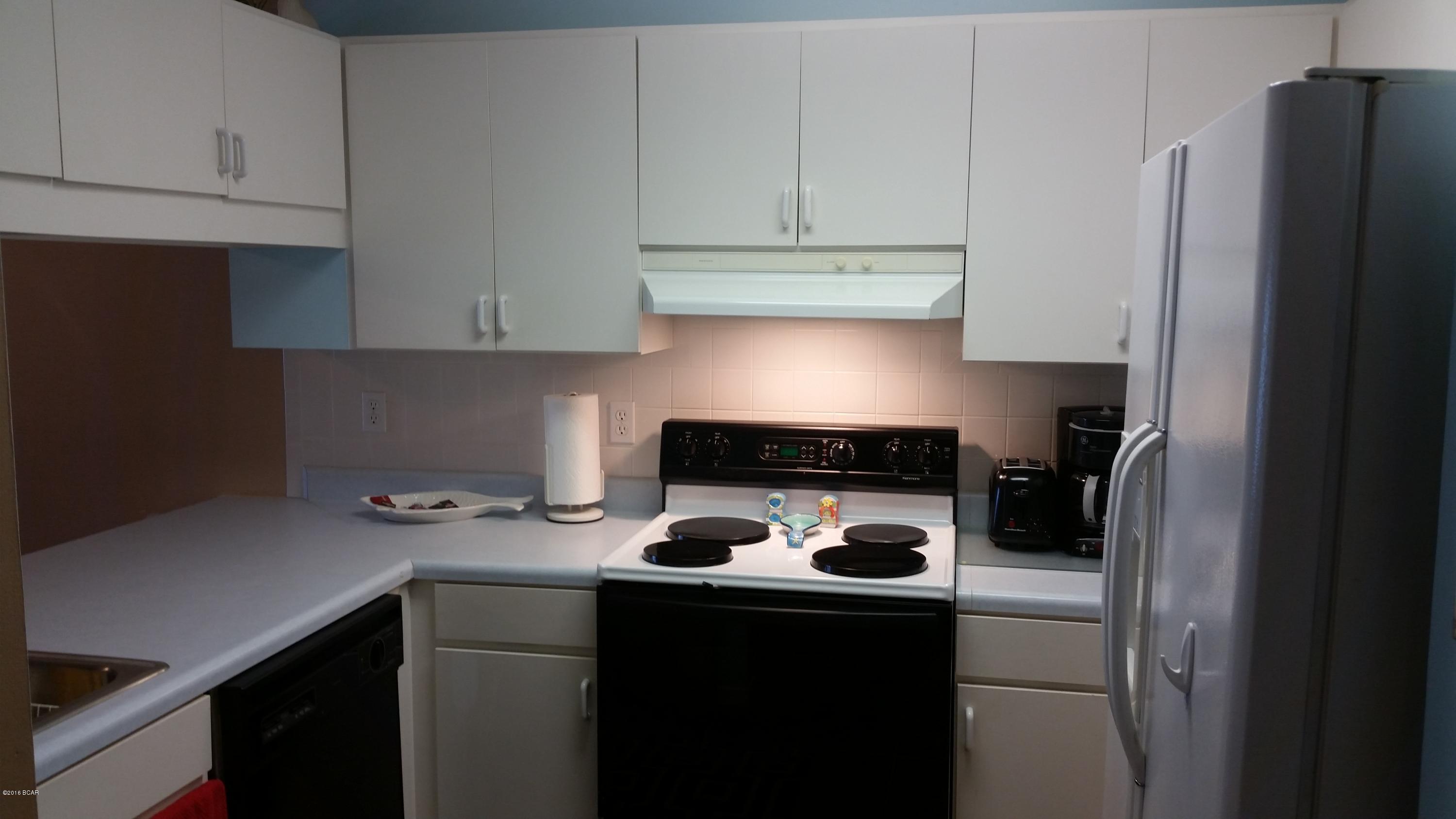 Quarter Deck Condo. - Residential Lease