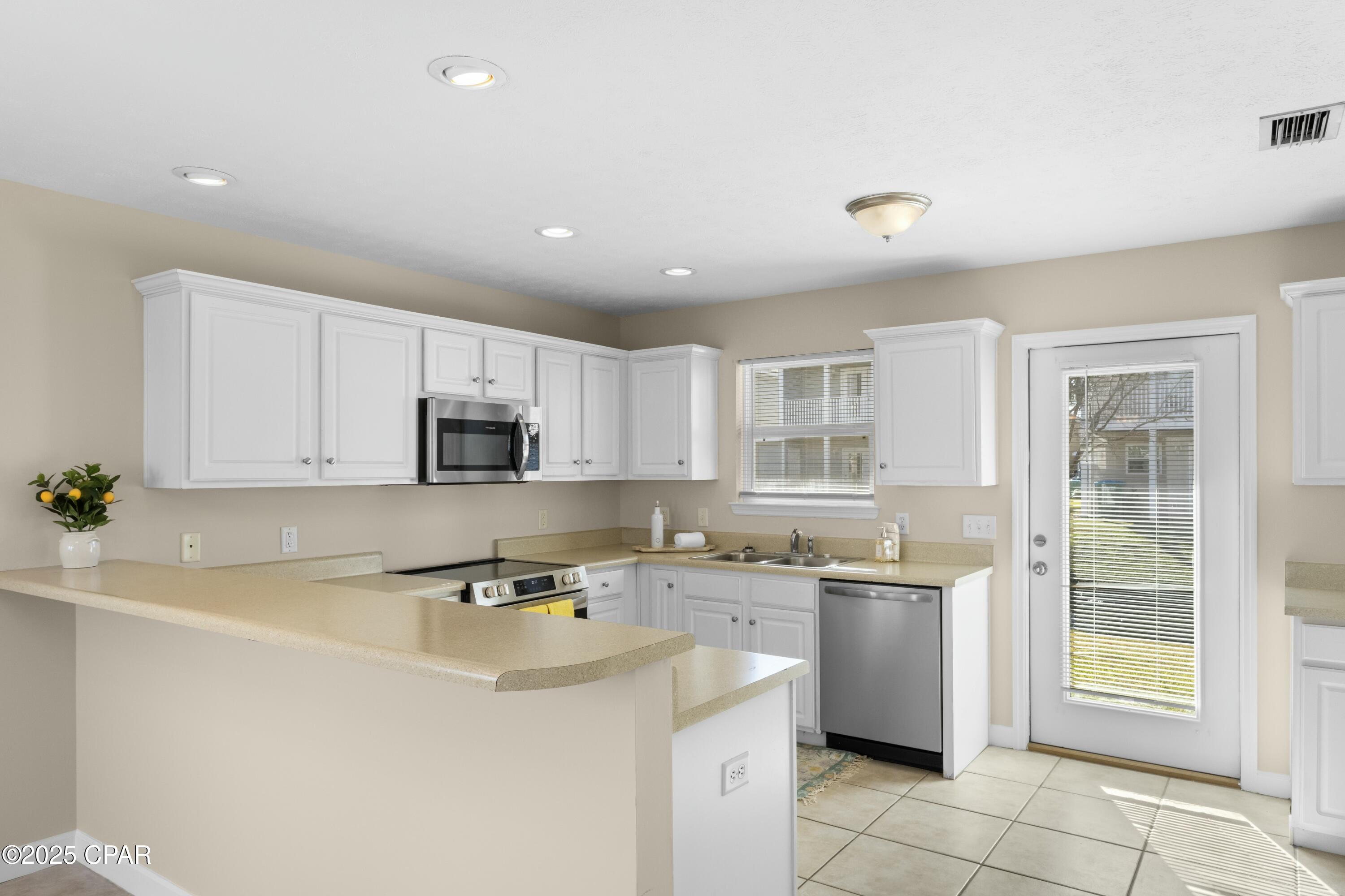 Gates At Sterling Cove - Residential