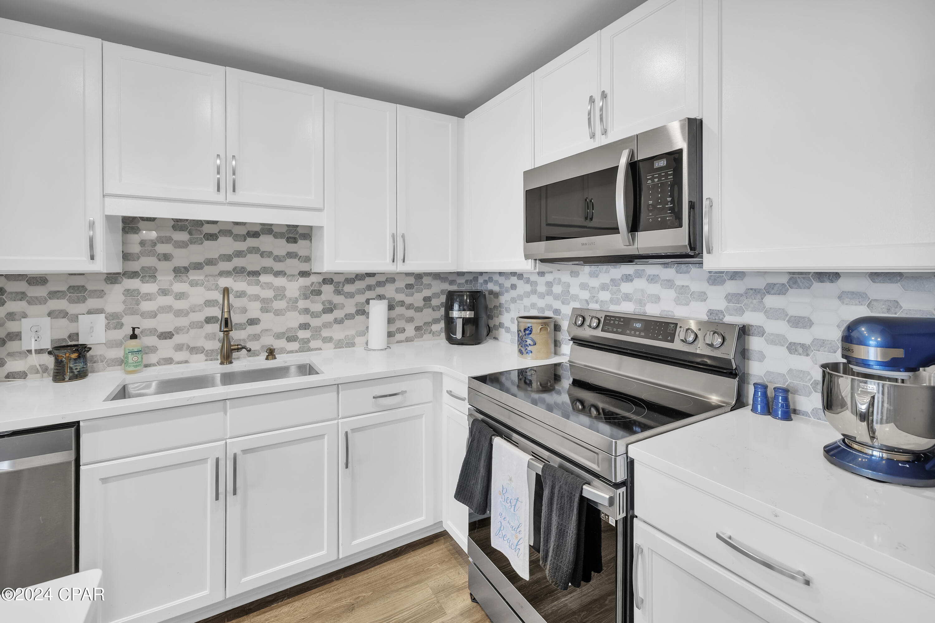 Laketown Wharf - Residential