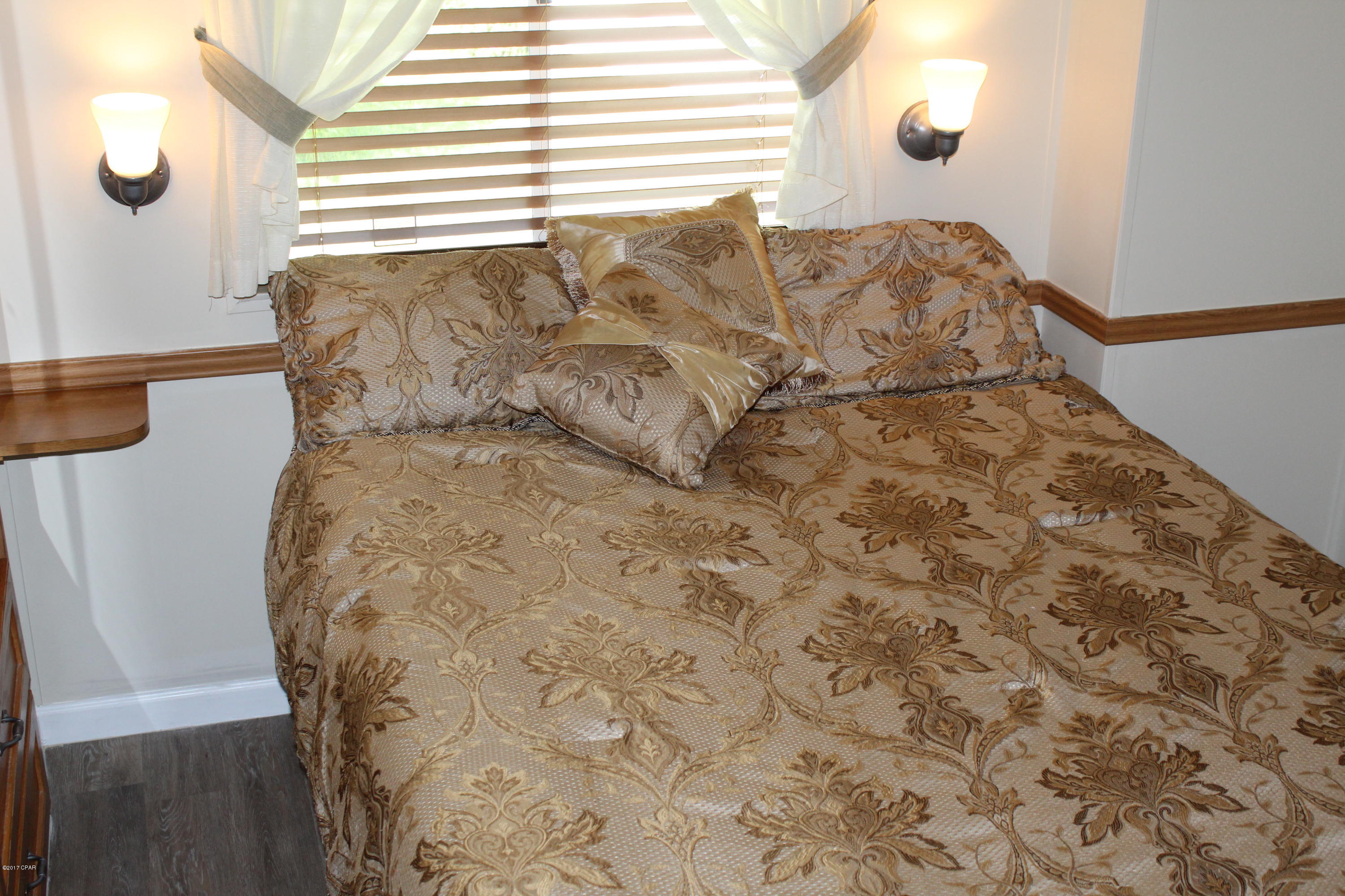 Emerald Pointe Resort - Residential