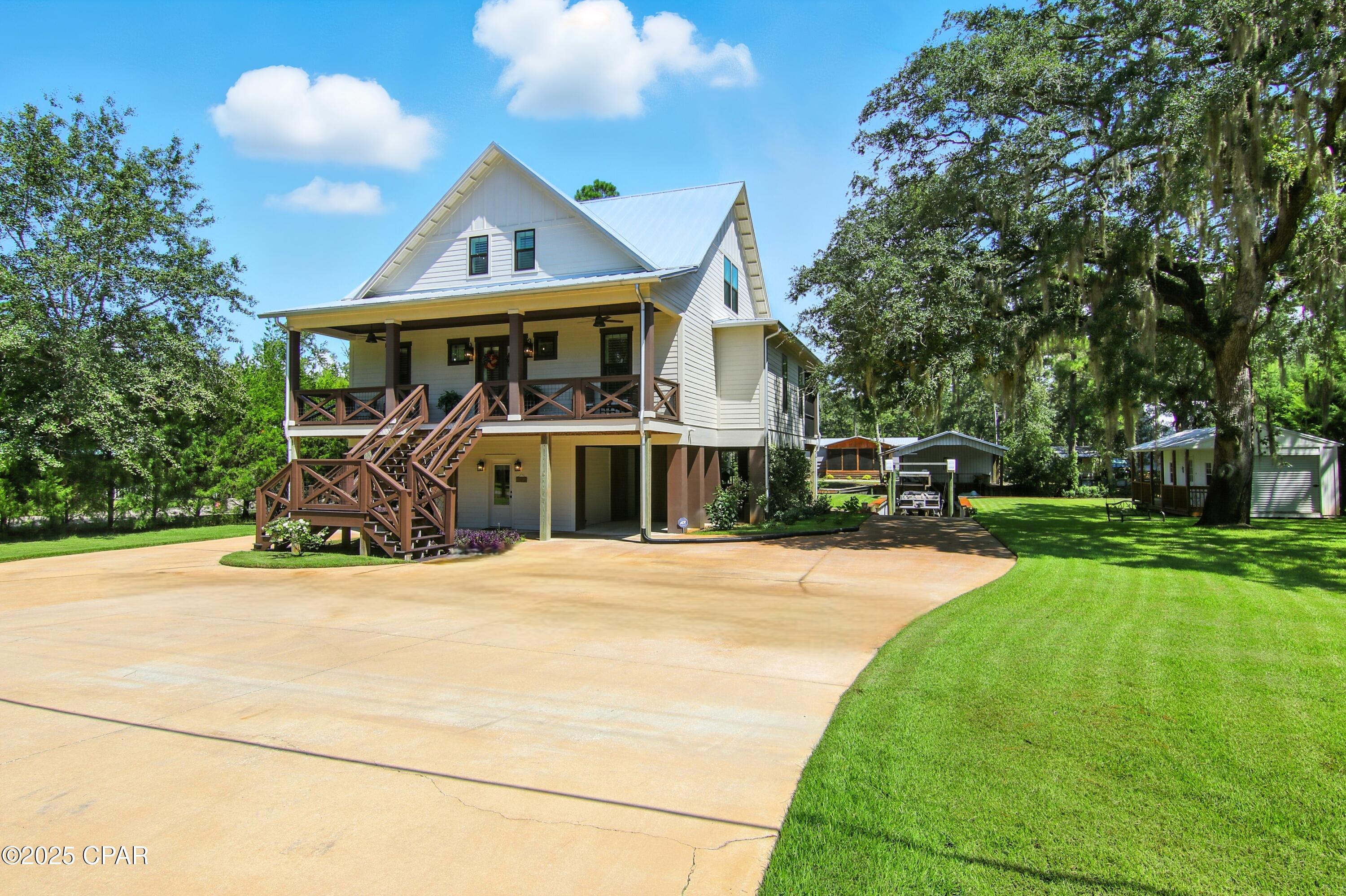 Twin Oaks 1st Add - Residential