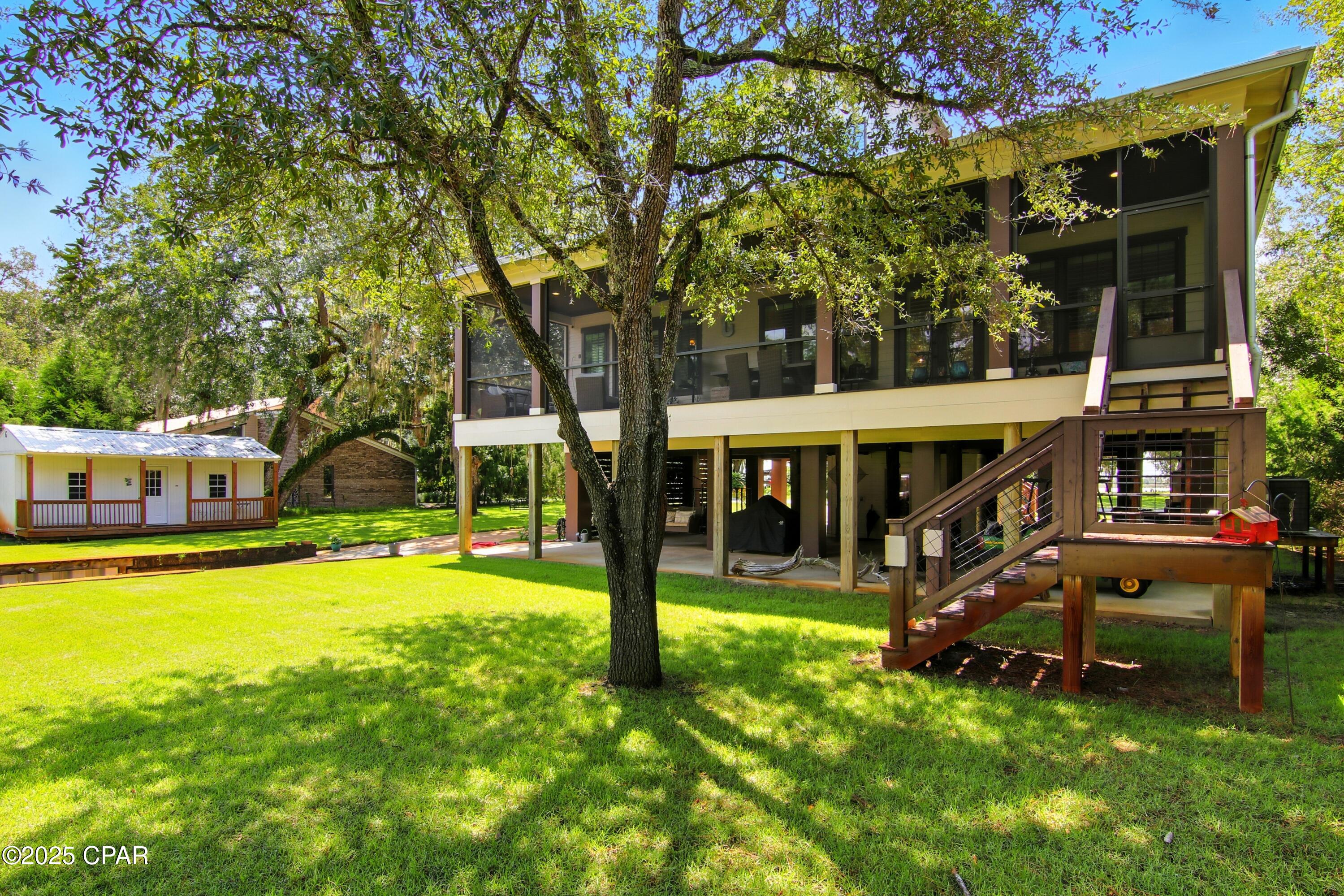 Twin Oaks 1st Add - Residential