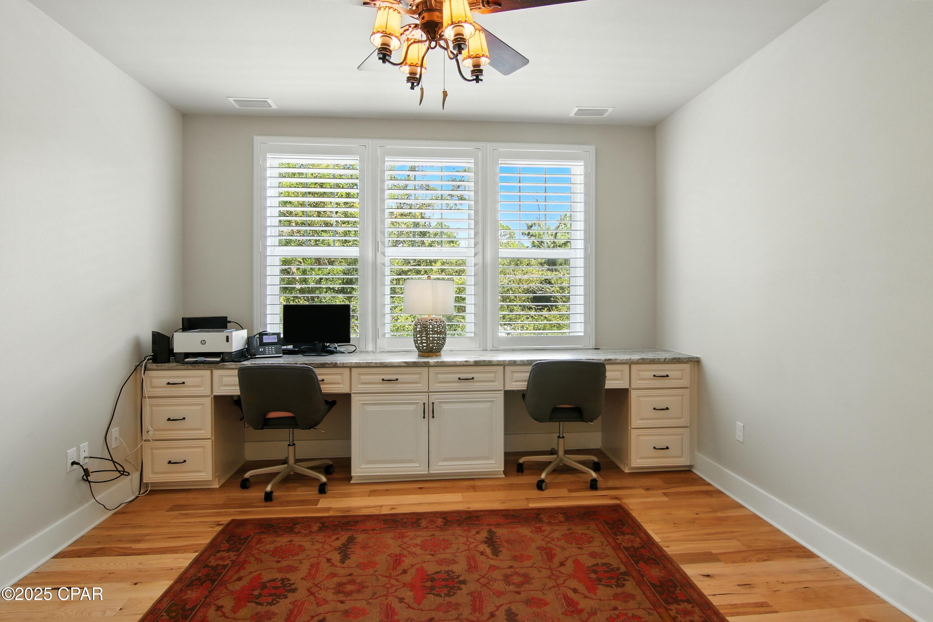 Twin Oaks 1st Add - Residential