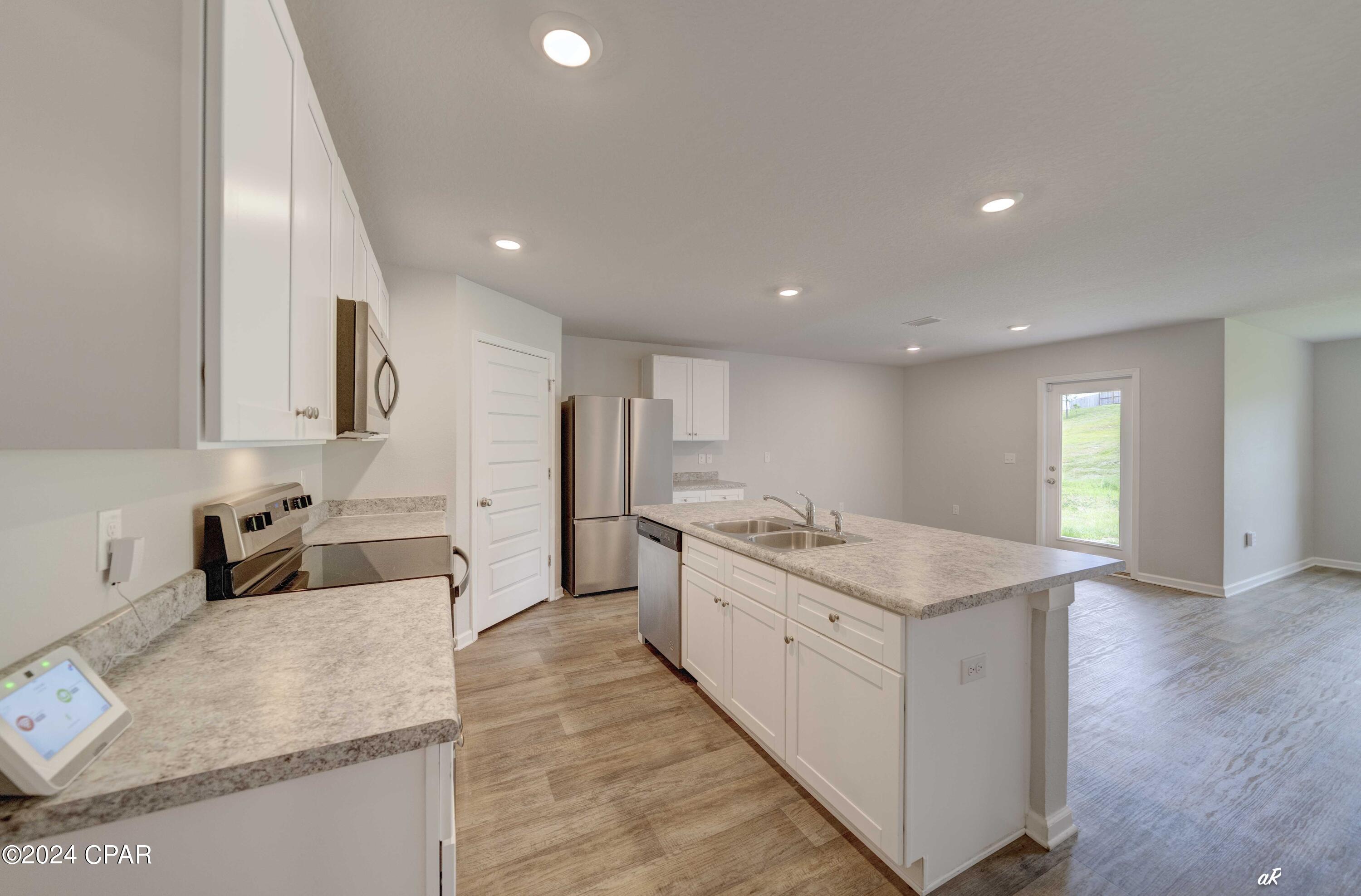 [No Recorded Subdiv] - Residential Lease