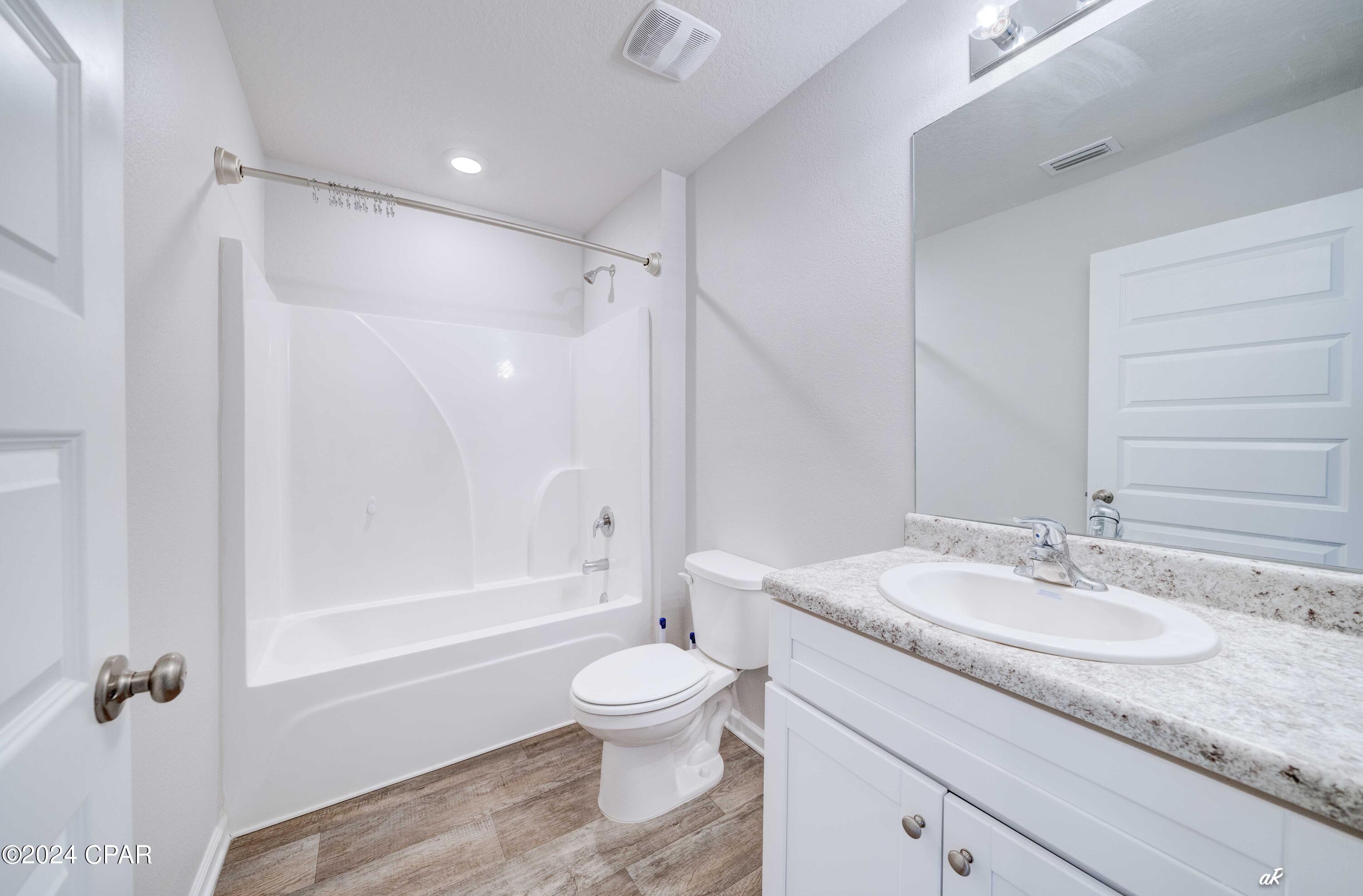 [No Recorded Subdiv] - Residential Lease