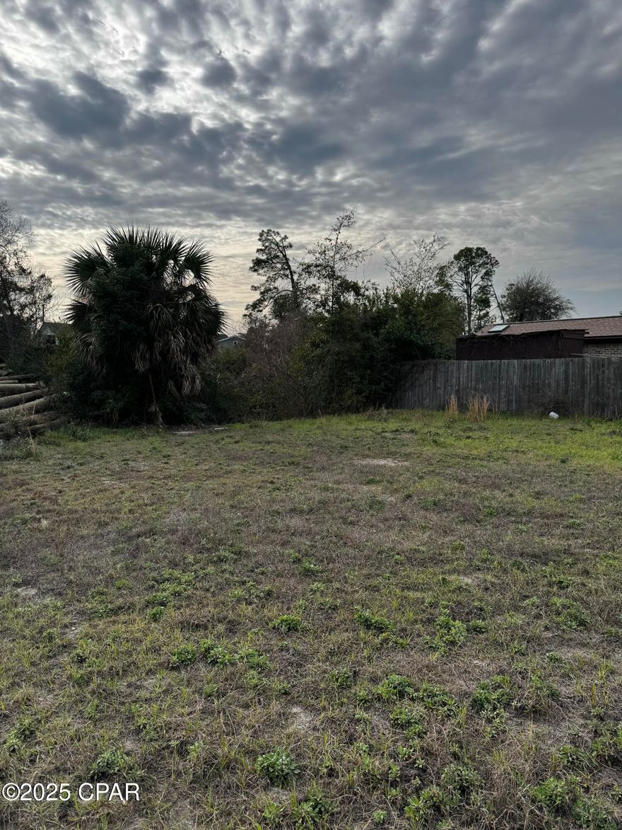 Vacant residential lot in Kings Ranch subdivision. Survey available. Please note easements on survey. Buyer to verify any information deemed important.