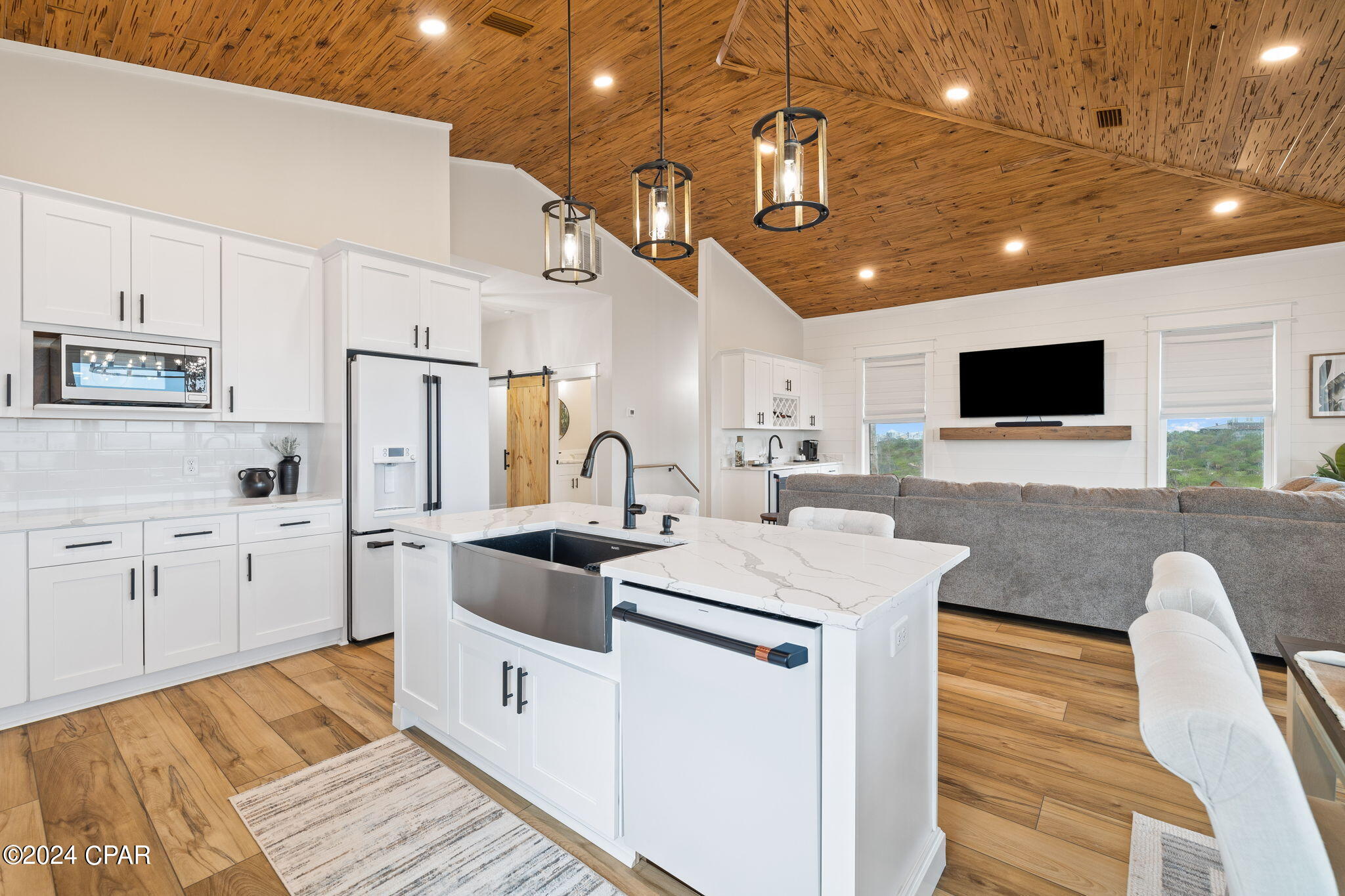 [No Recorded Subdiv] - Residential