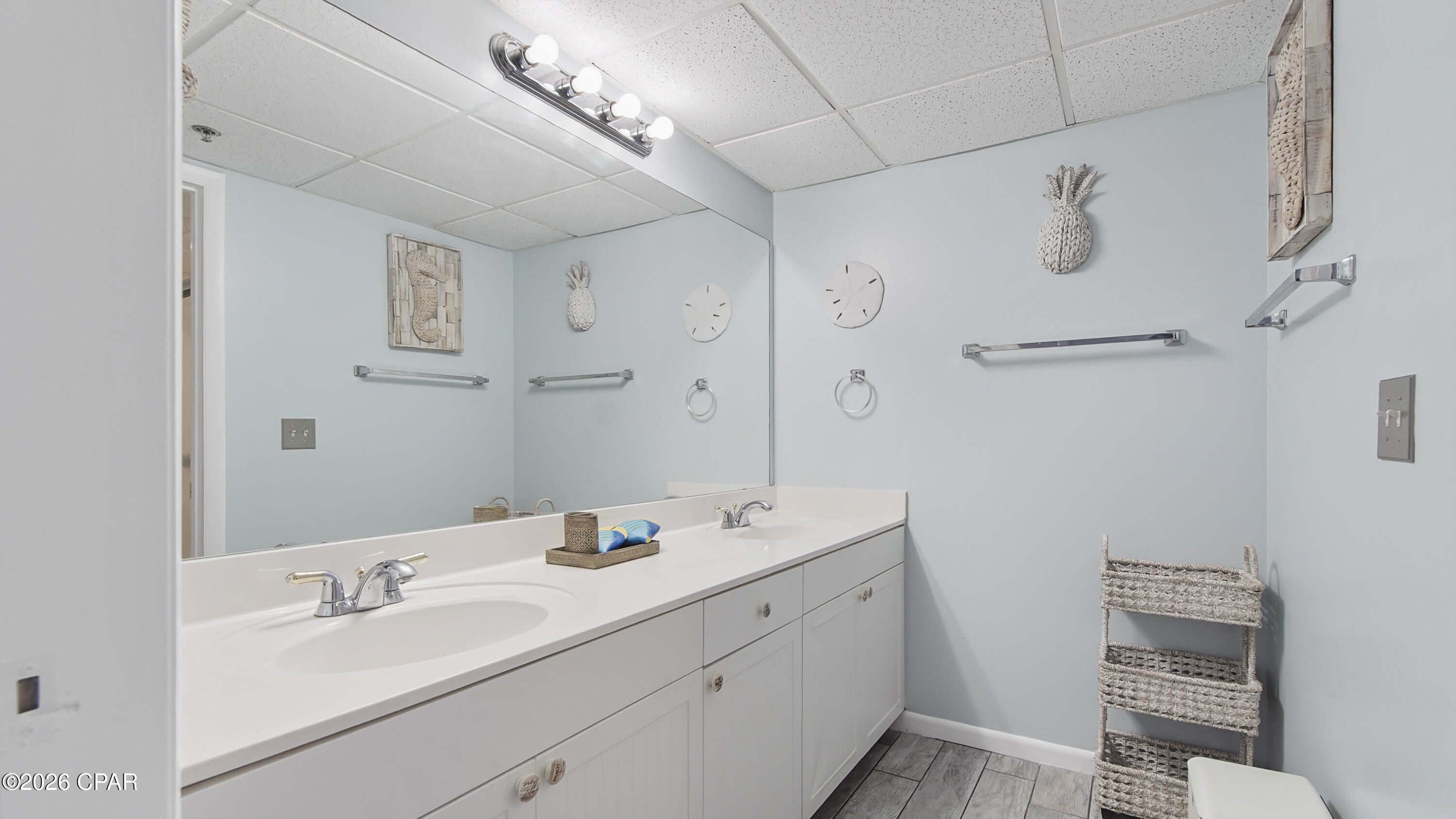 Long Beach Towers III - Residential