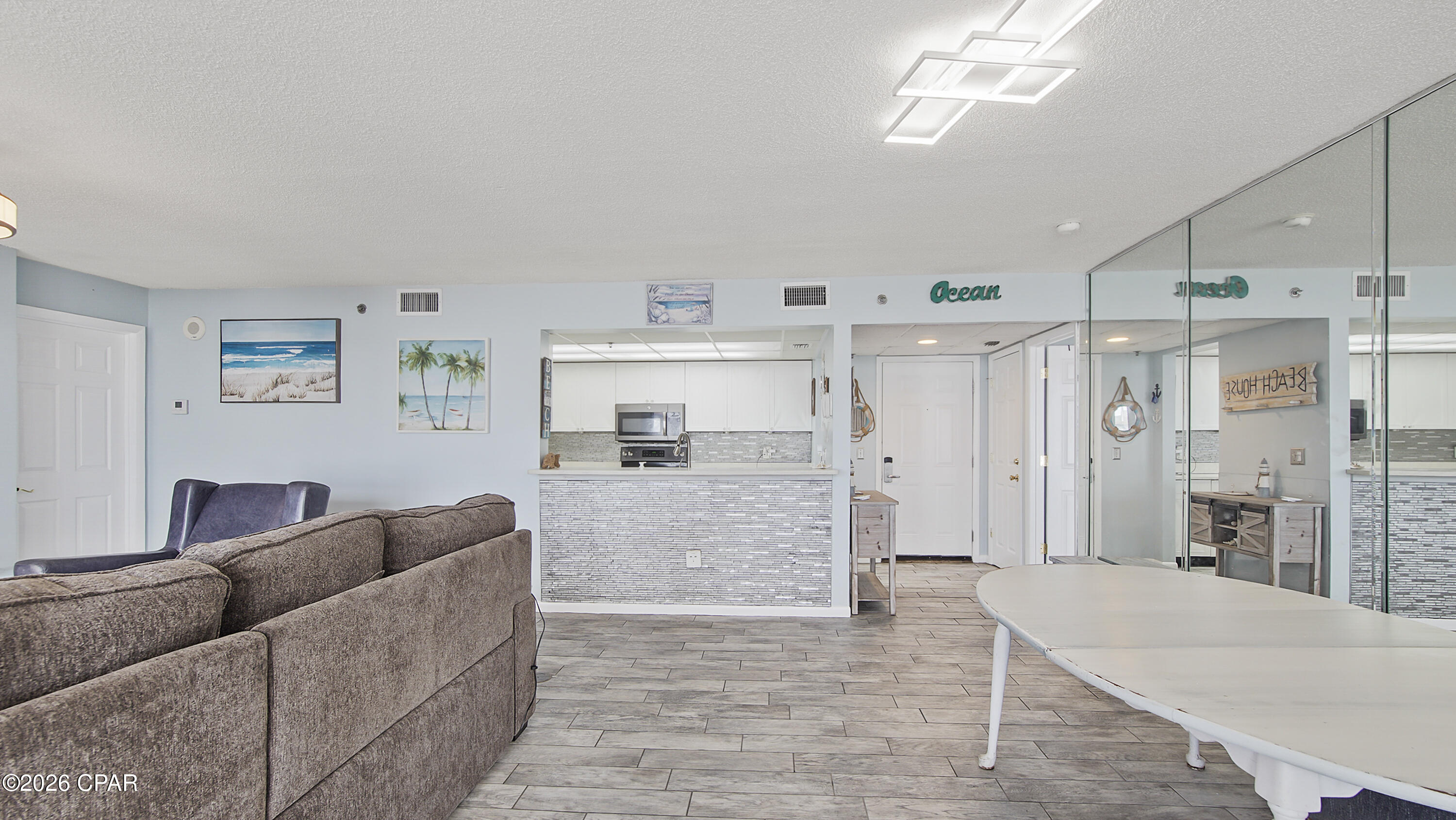 Long Beach Towers III - Residential