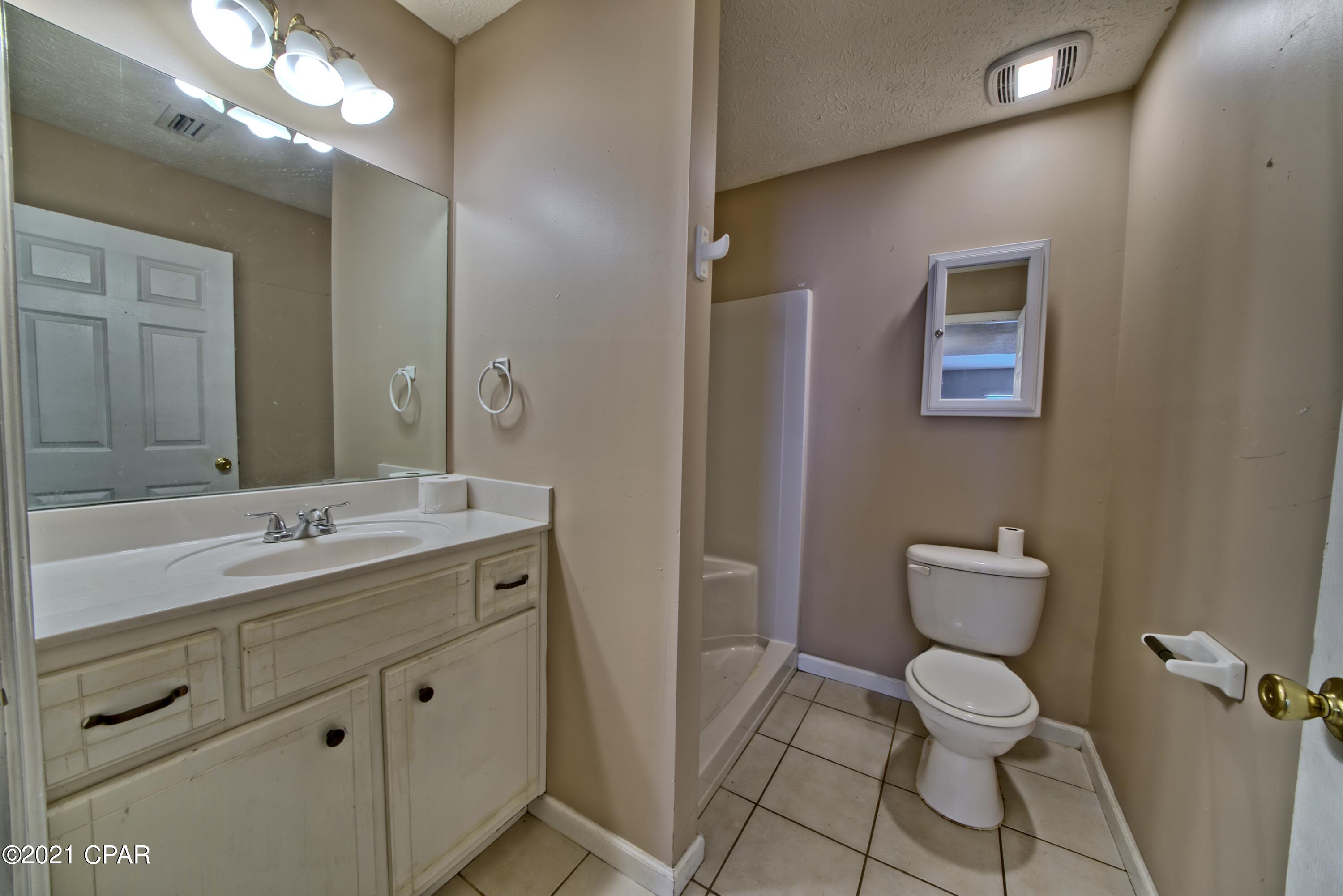 Summer Lace - Residential