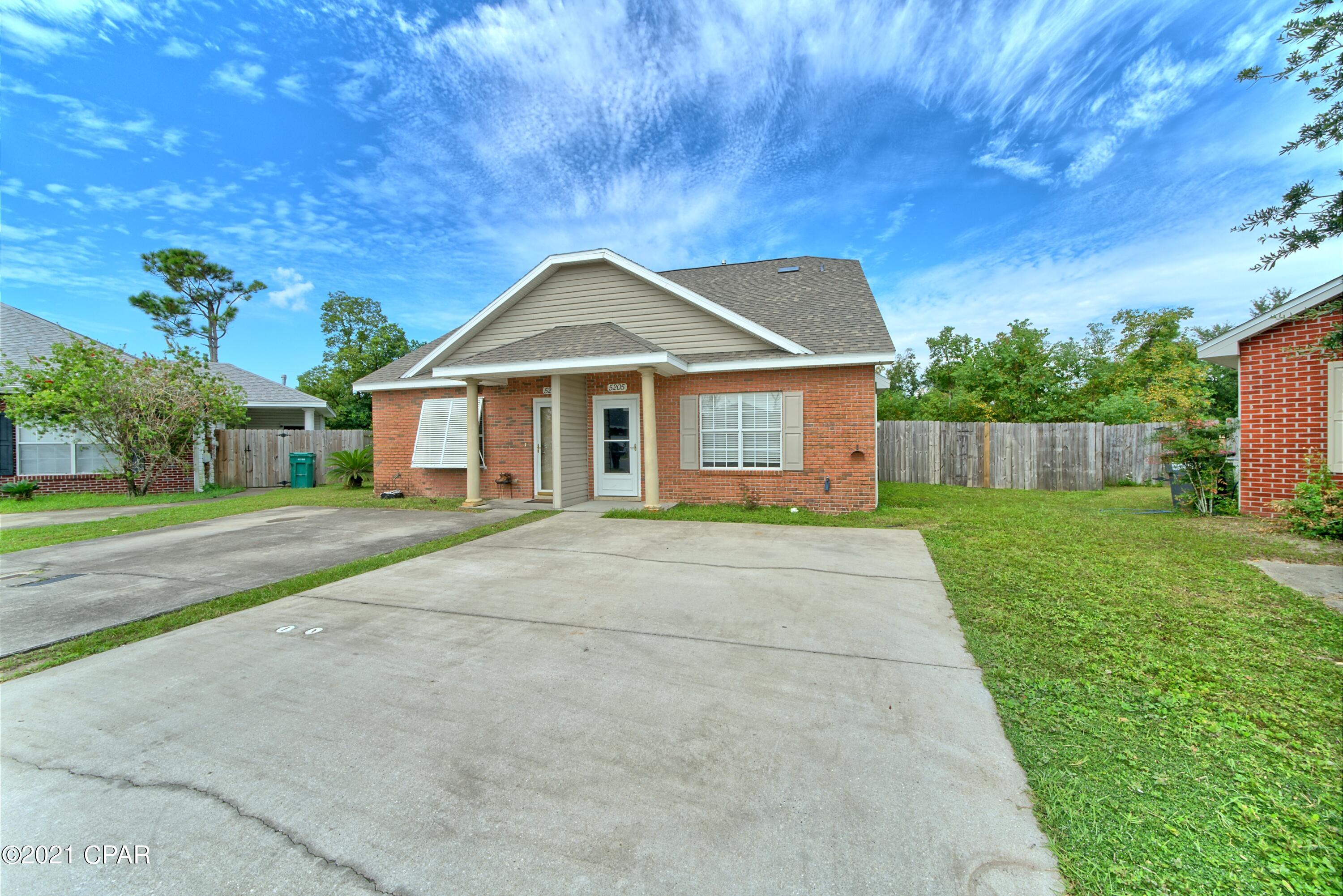 Summer Lace - Residential