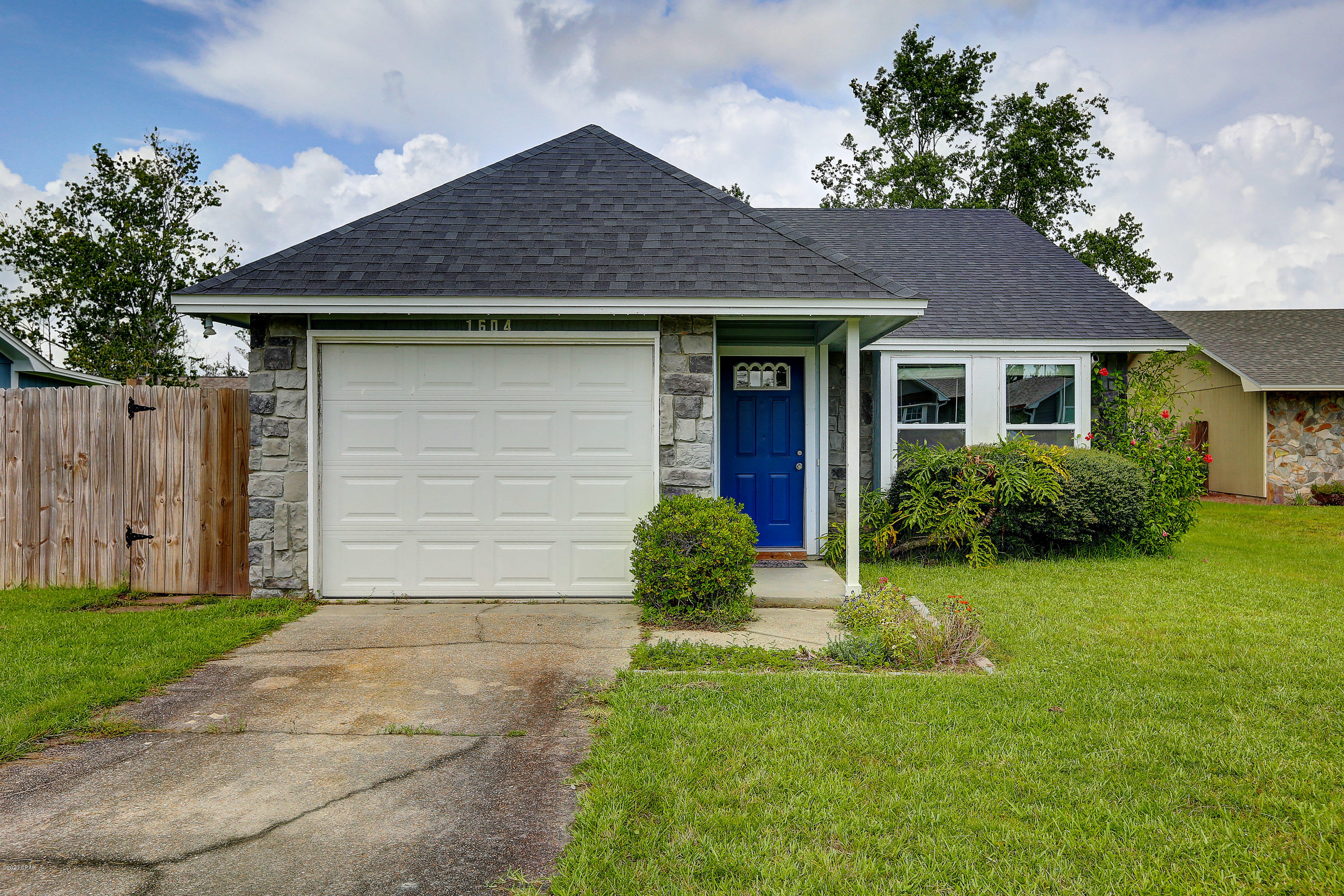 [No Recorded Subdiv] - Residential