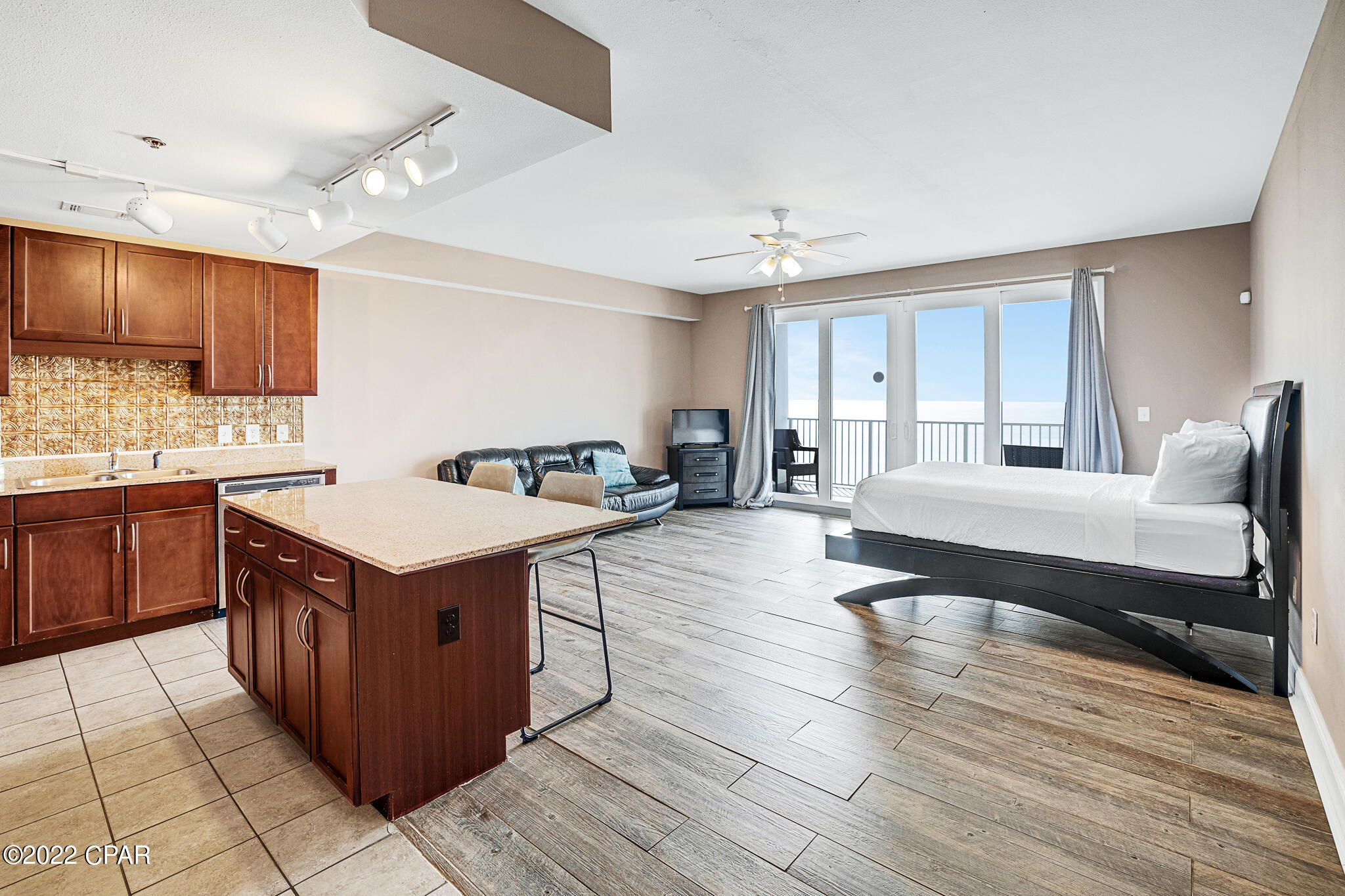 Laketown Wharf - Residential