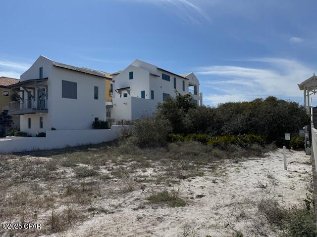 Carillon Beach - Land