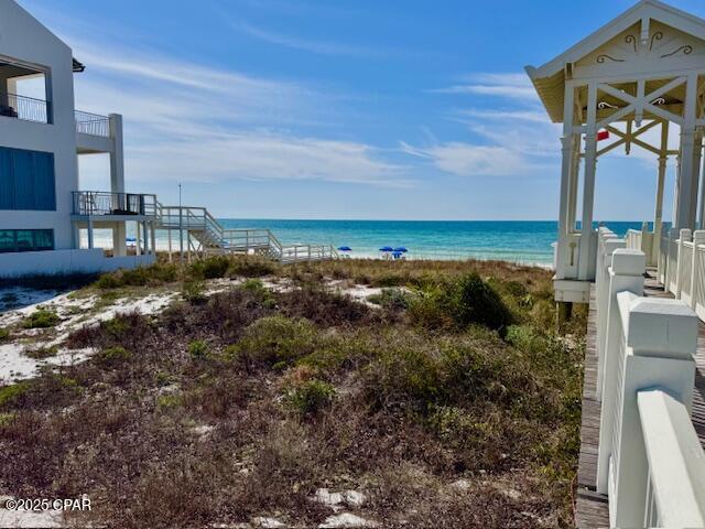 Carillon Beach - Land