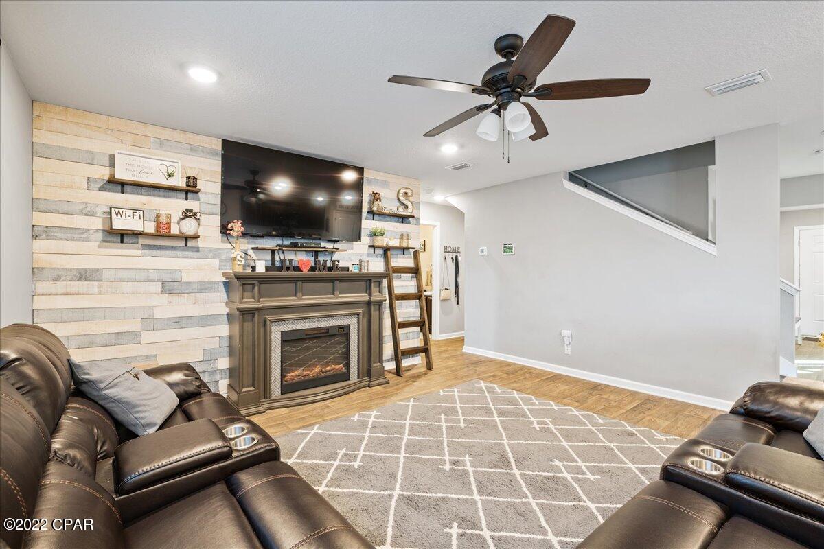 Fanning Bayou - Residential