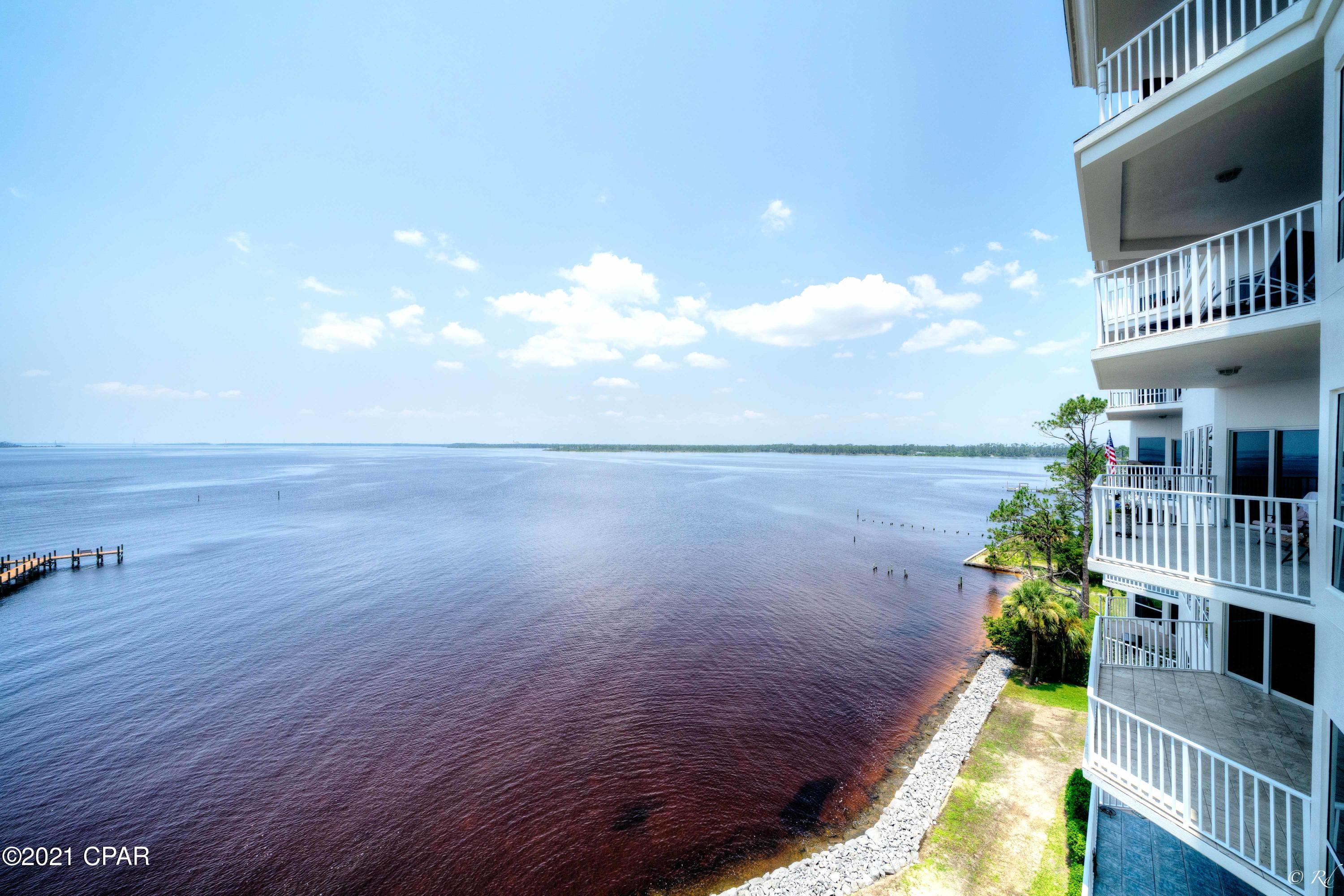 Marina Bay Condo - Residential