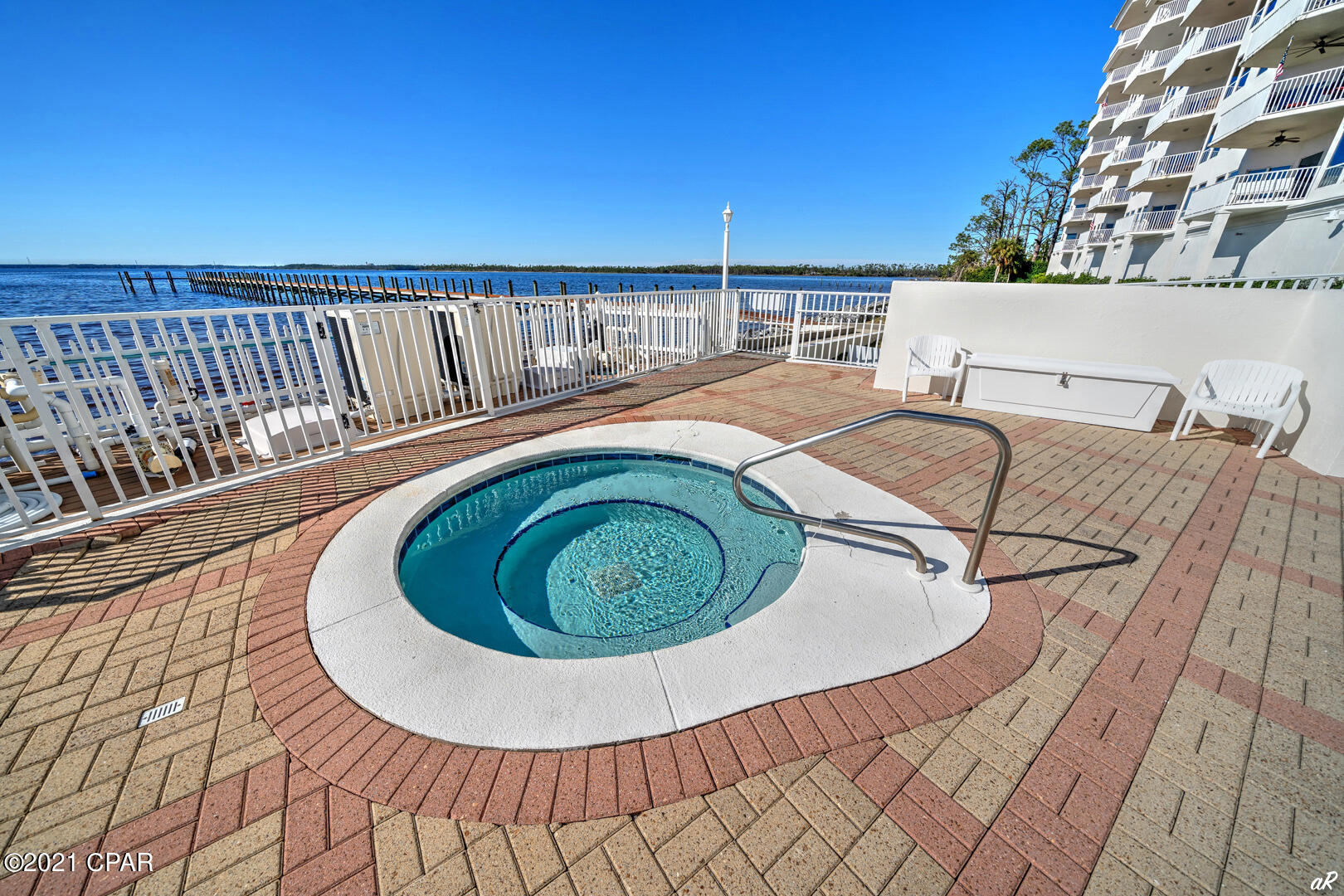 Marina Bay Condo - Residential