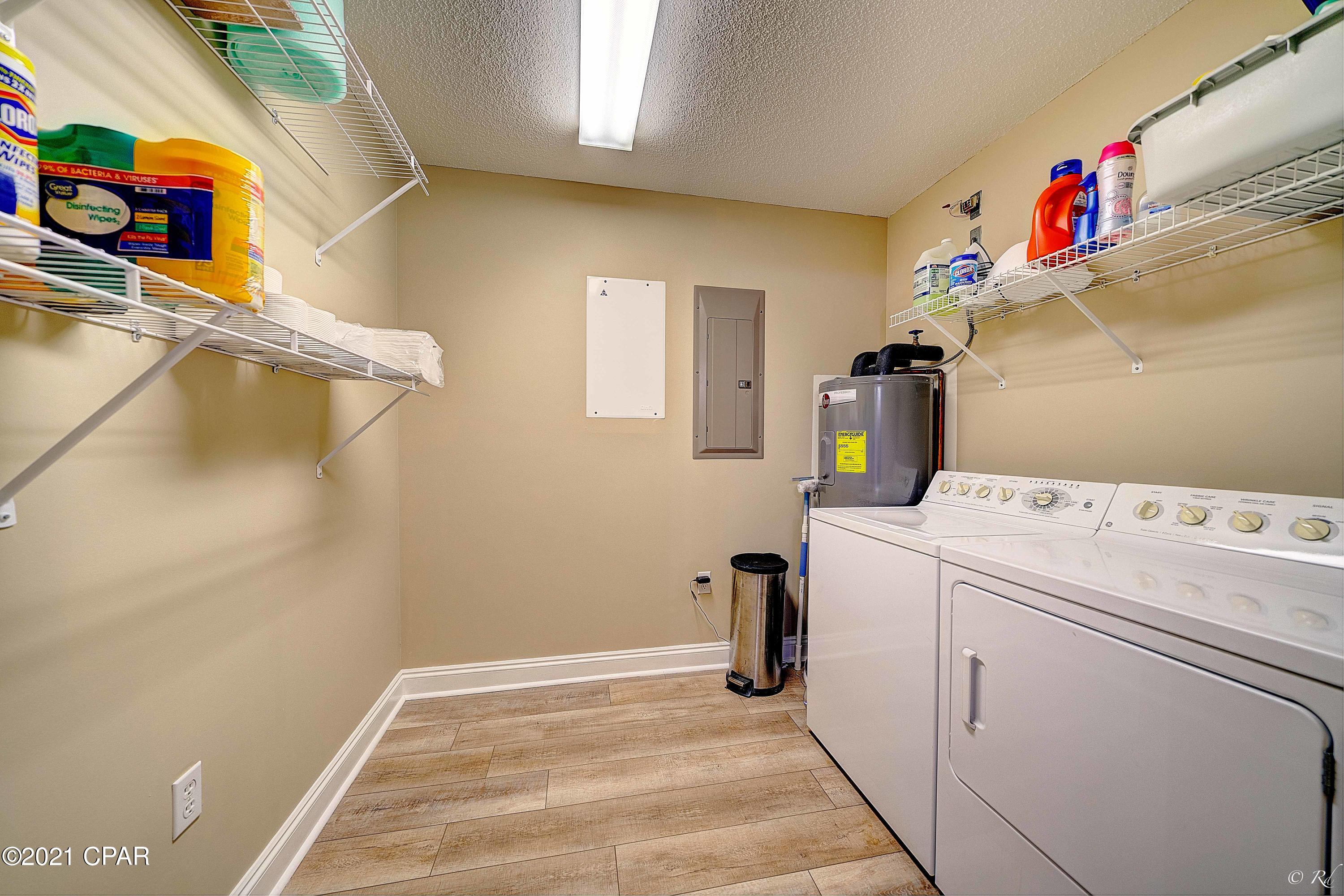 Marina Bay Condo - Residential