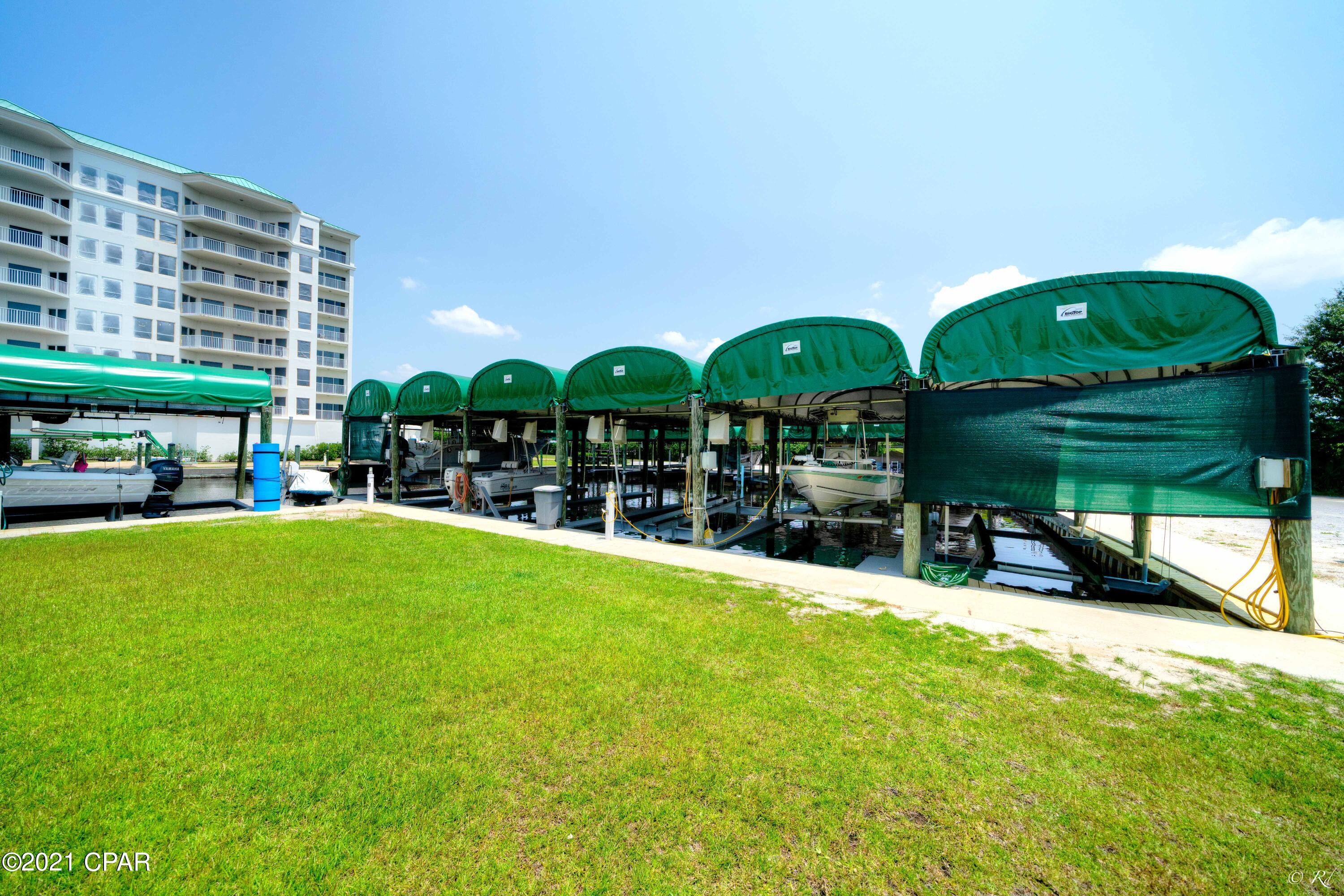 Marina Bay Condo - Residential