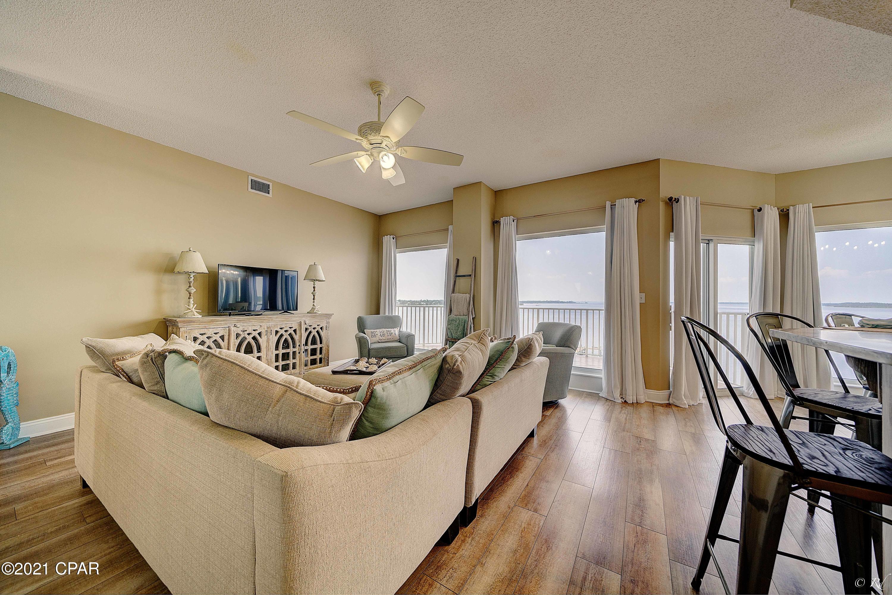 Marina Bay Condo - Residential