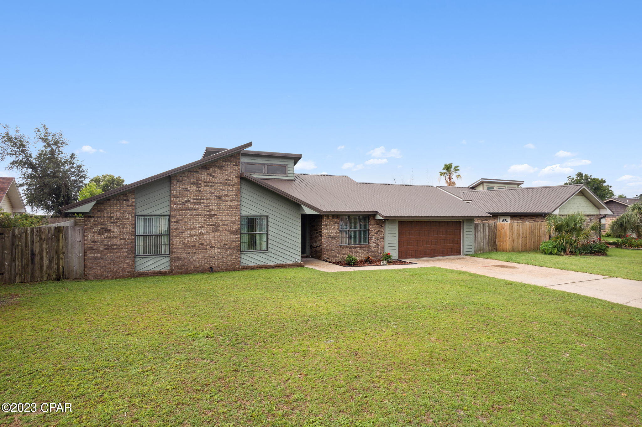 Derby Woods 1st Add - Residential