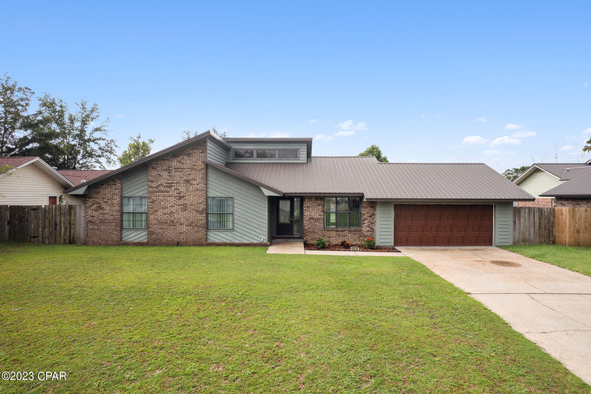 Derby Woods 1st Add - Residential