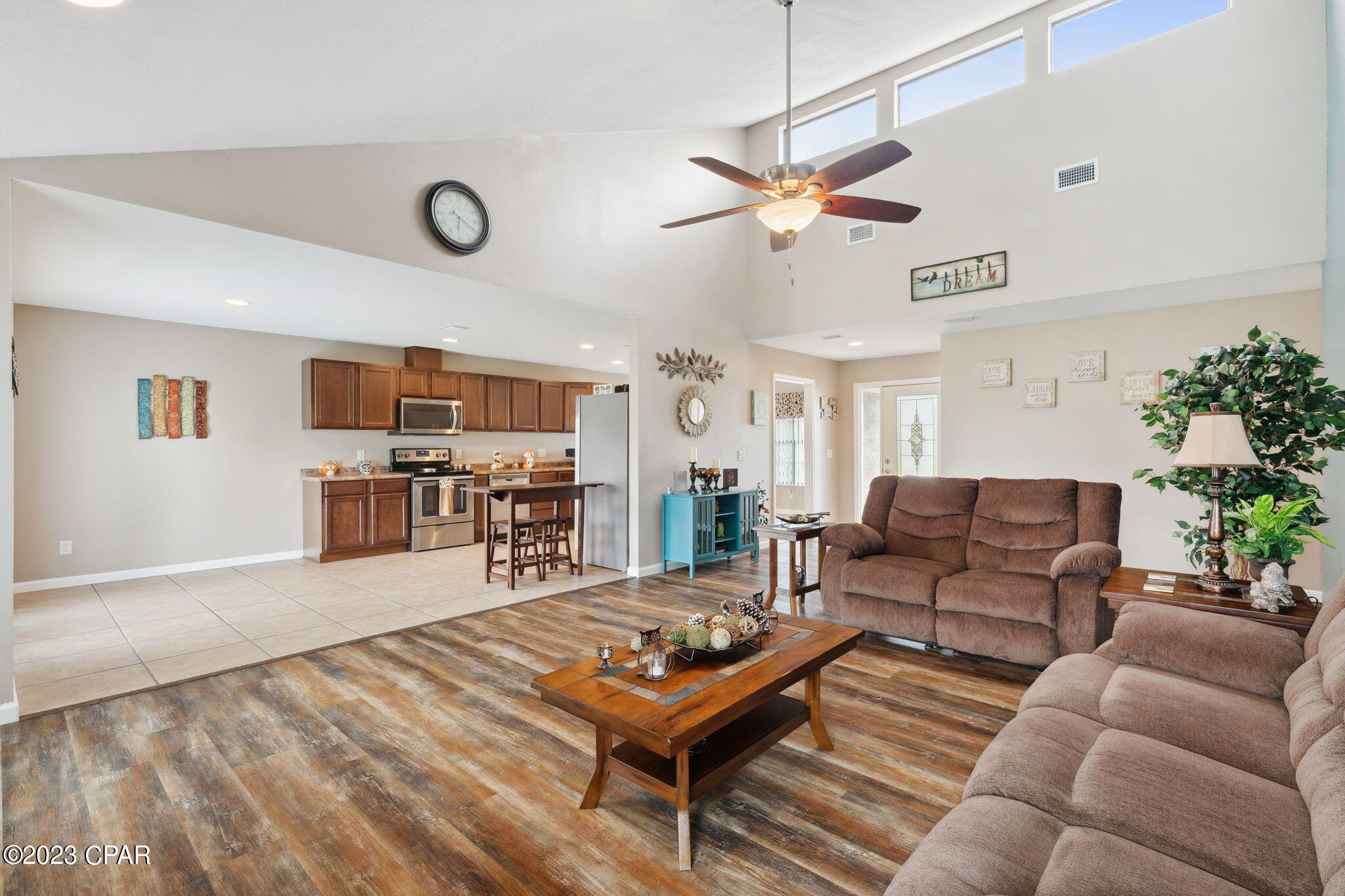 Derby Woods 1st Add - Residential