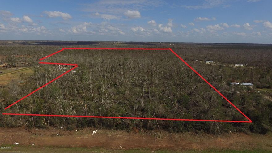 Twenty acres in the solitude of Jackson County.  Currently zoned as agricultural, ideal for your farming, timberland or homestead needs.  Centrally located between Blountstown and Marianna.