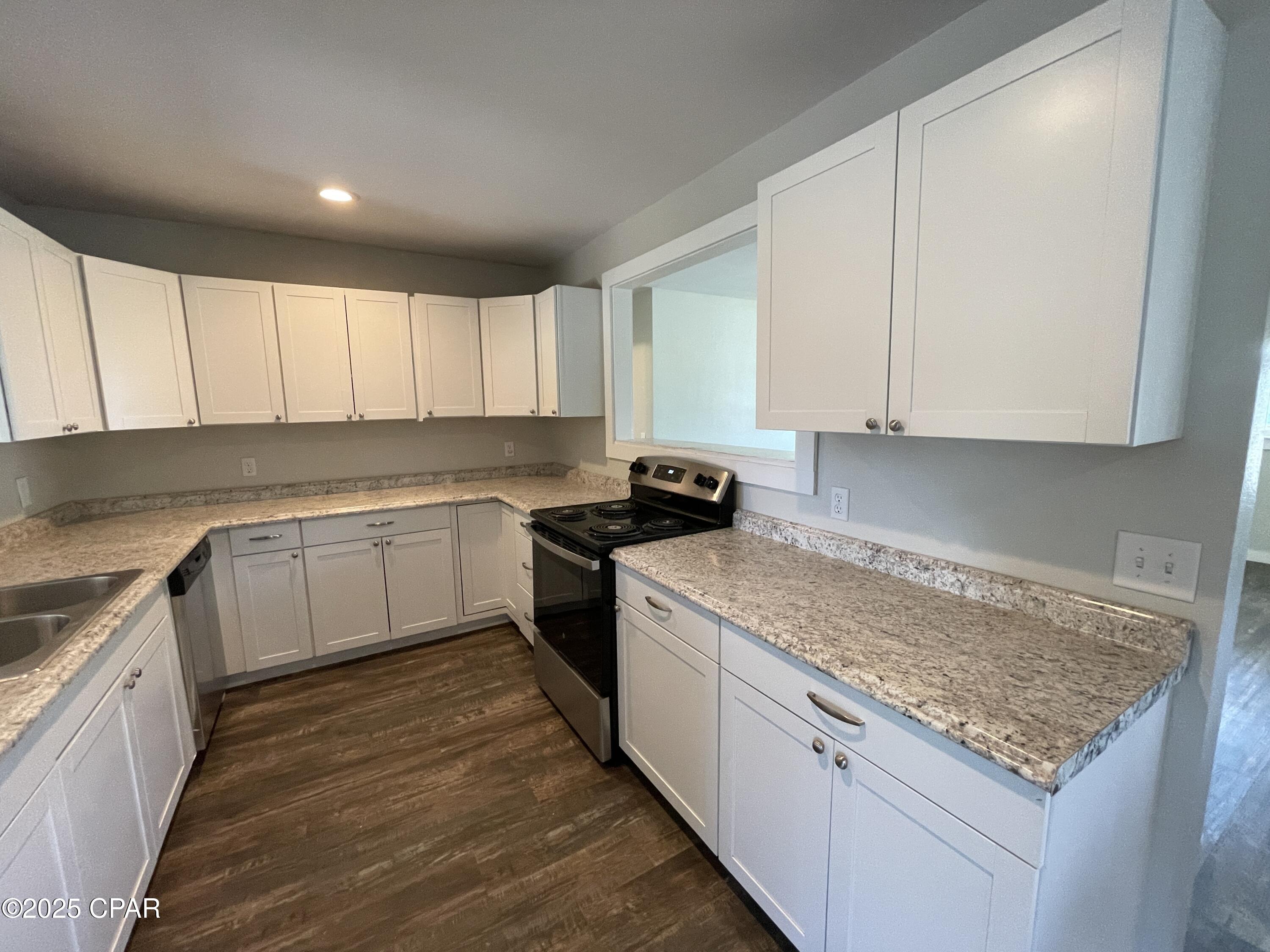 [No Recorded Subdiv] - Residential Lease