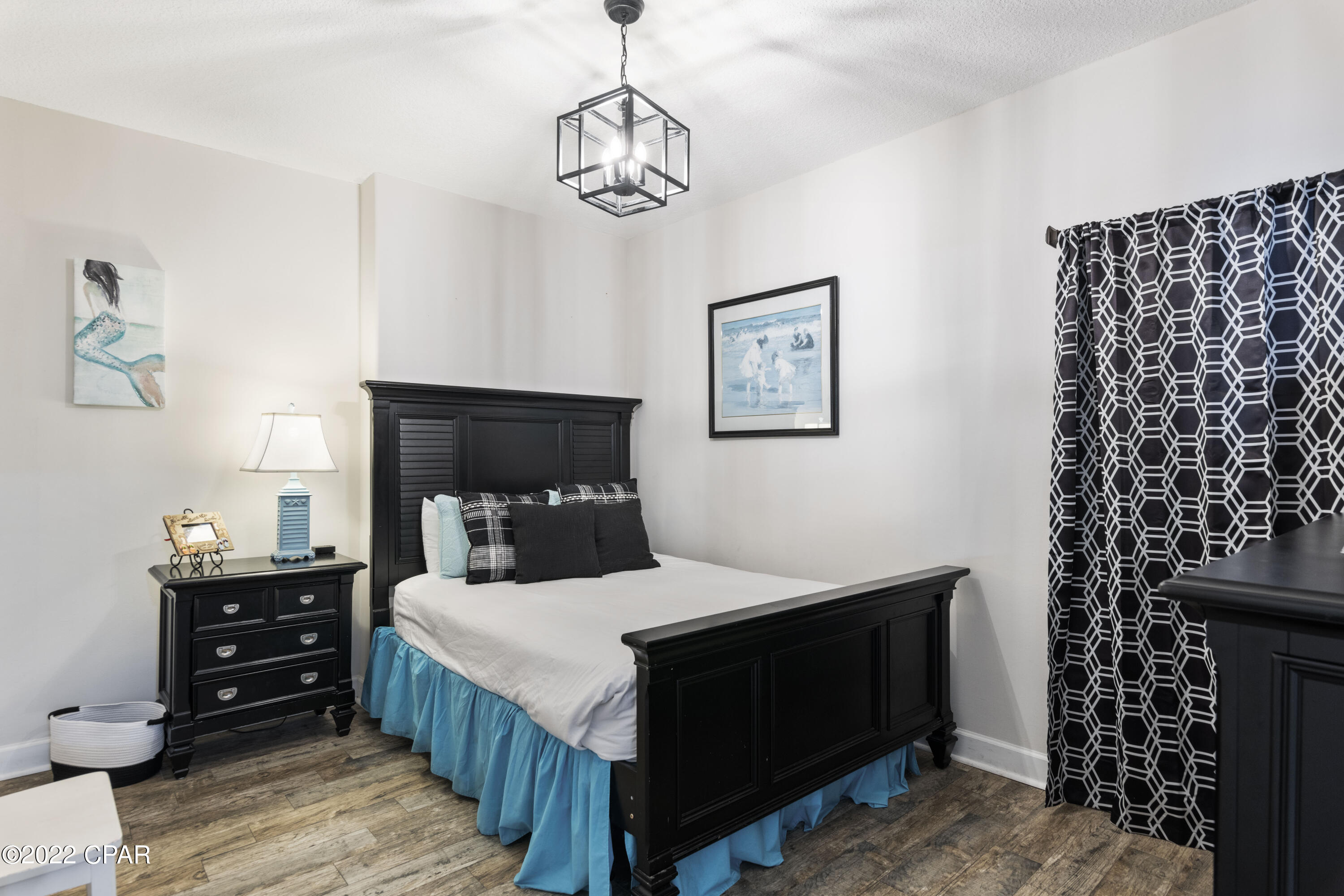 Tropic Winds - Residential