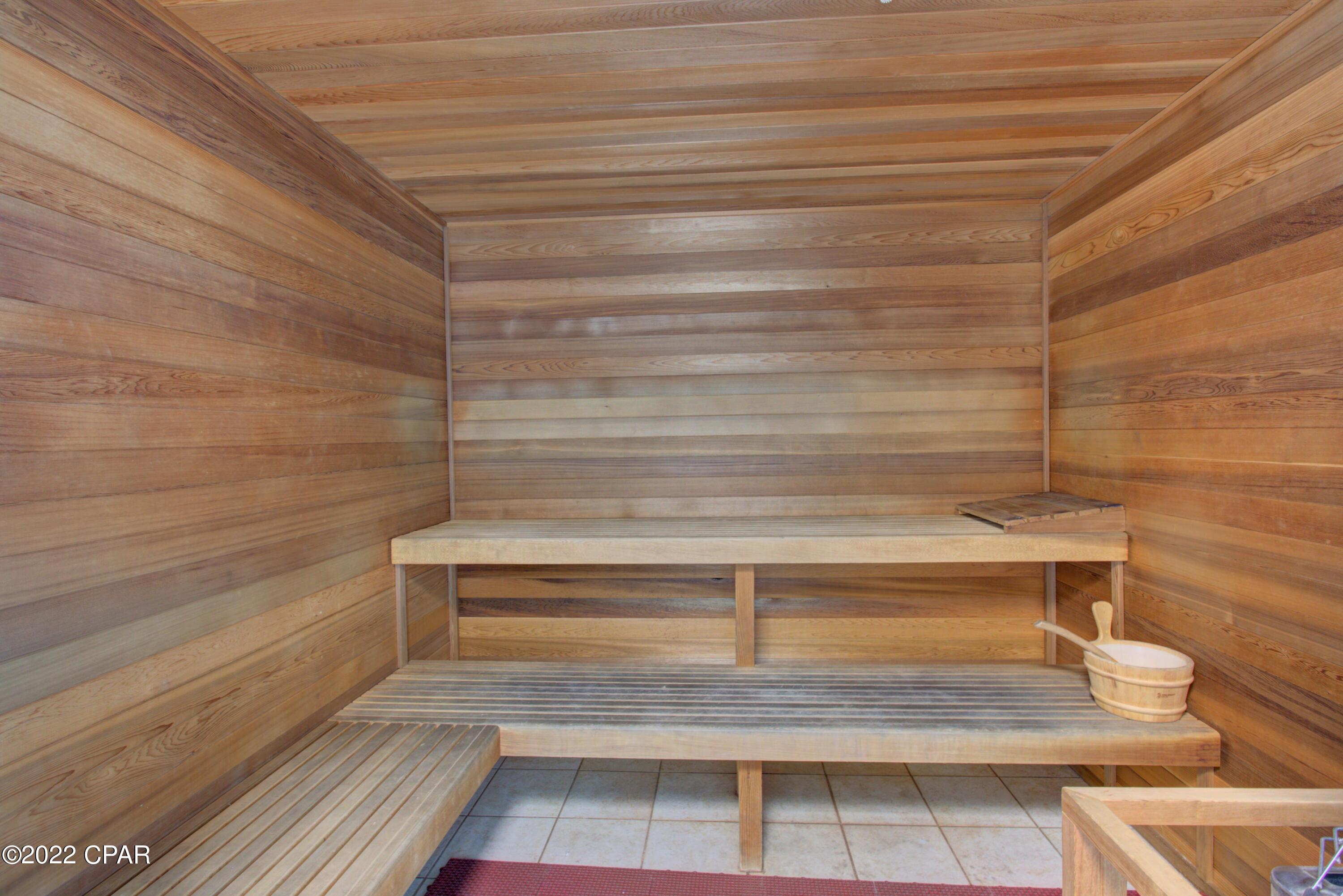 Tropic Winds - Residential