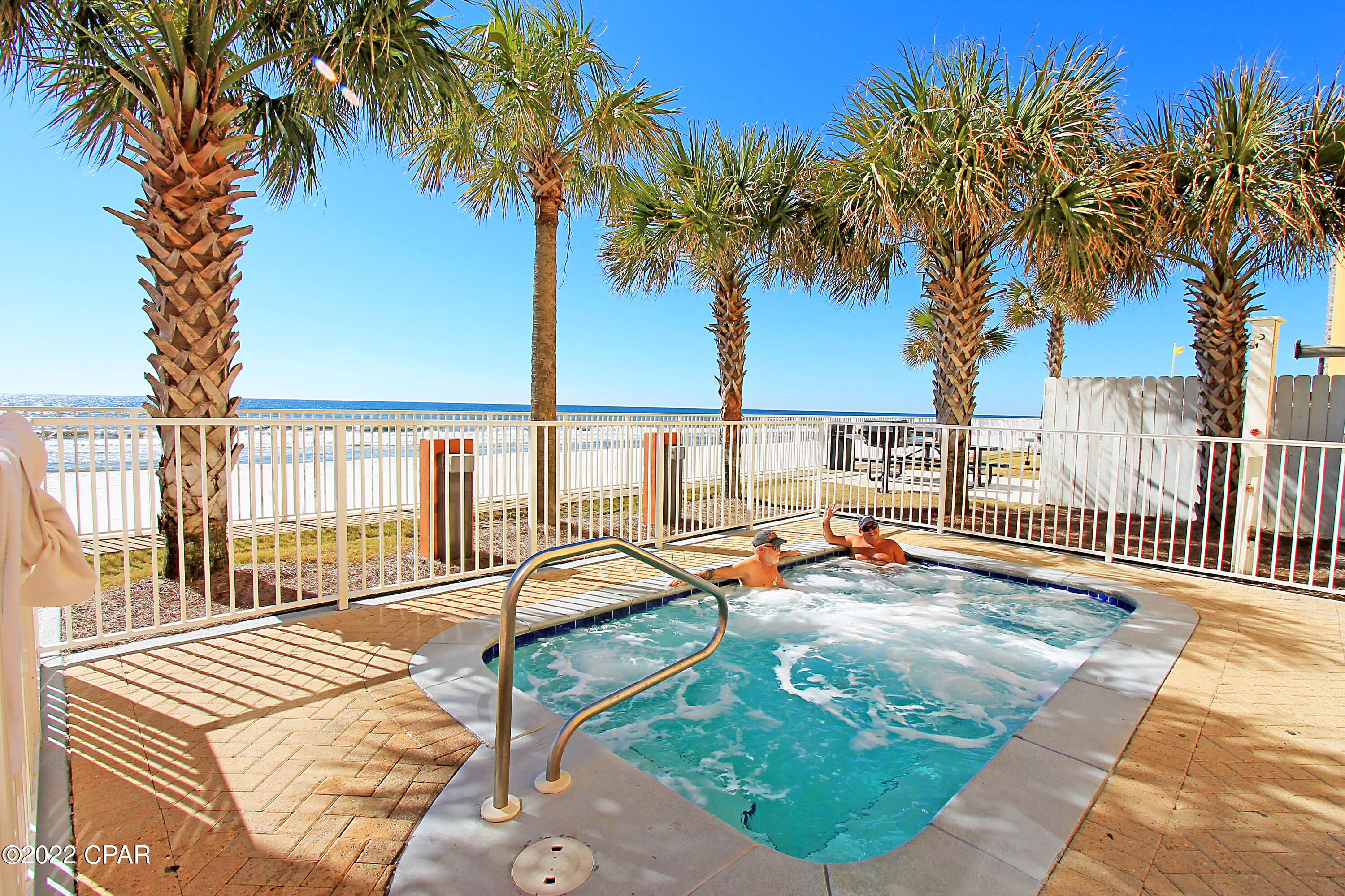 Tropic Winds - Residential